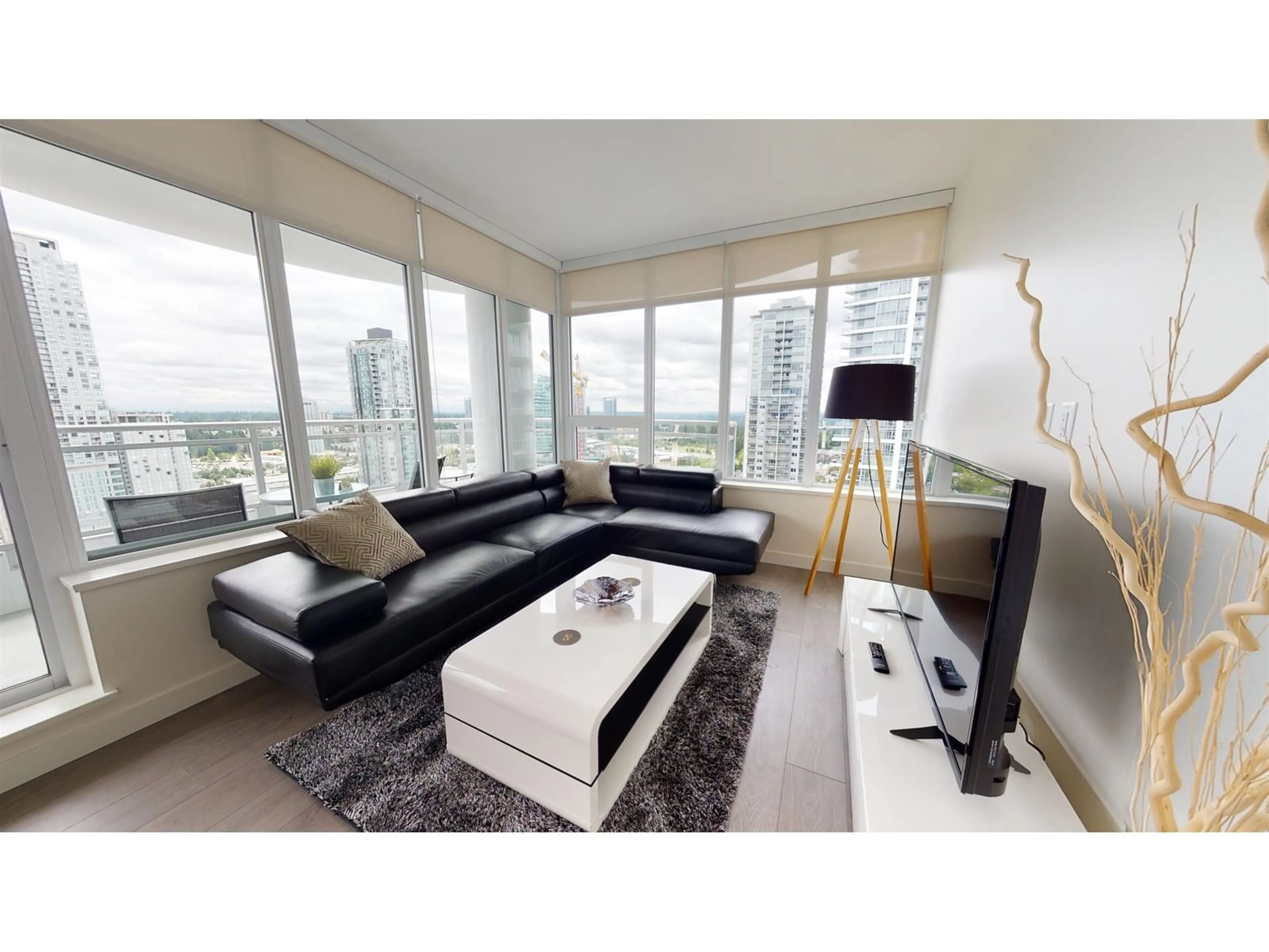 Living room with furniture, unknown for 2405 - 13318 104TH, Surrey British Columbia V3T0R2