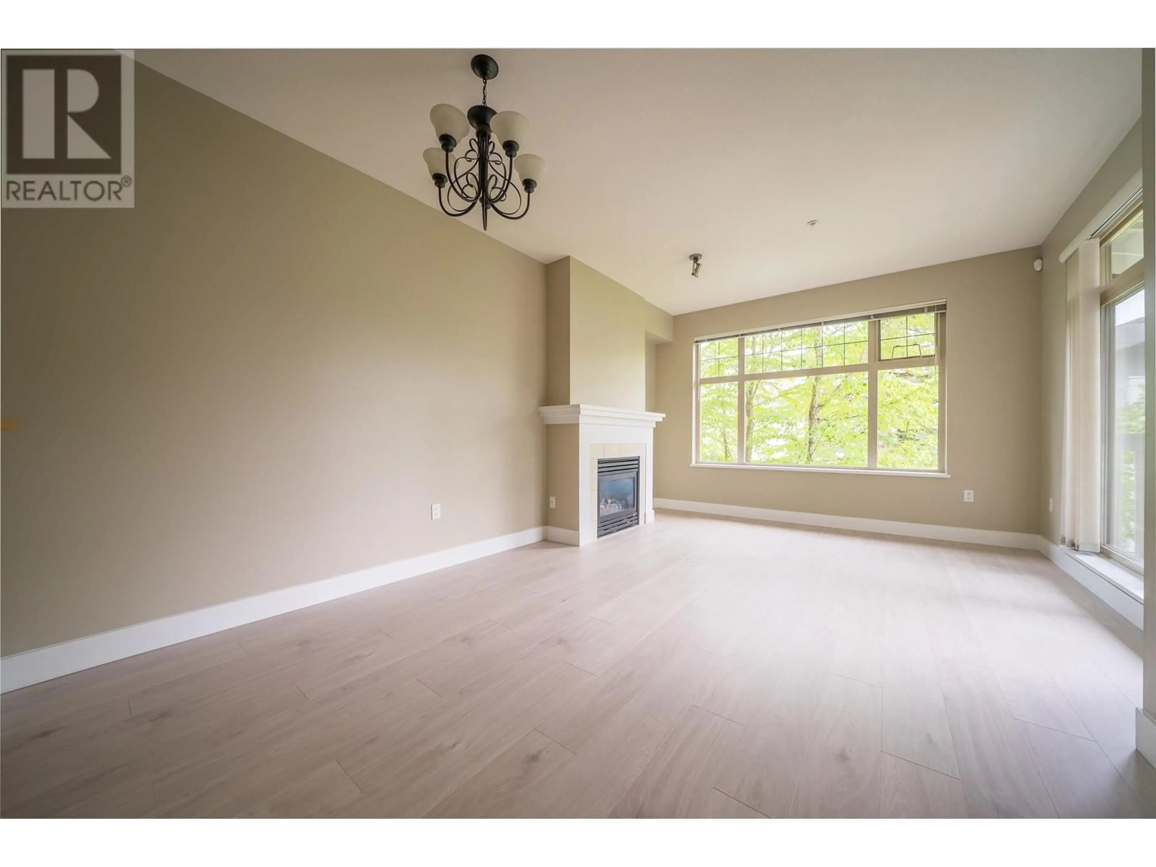 A pic of a room for 421 2083 W 33RD AVENUE, Vancouver British Columbia V6M4M6