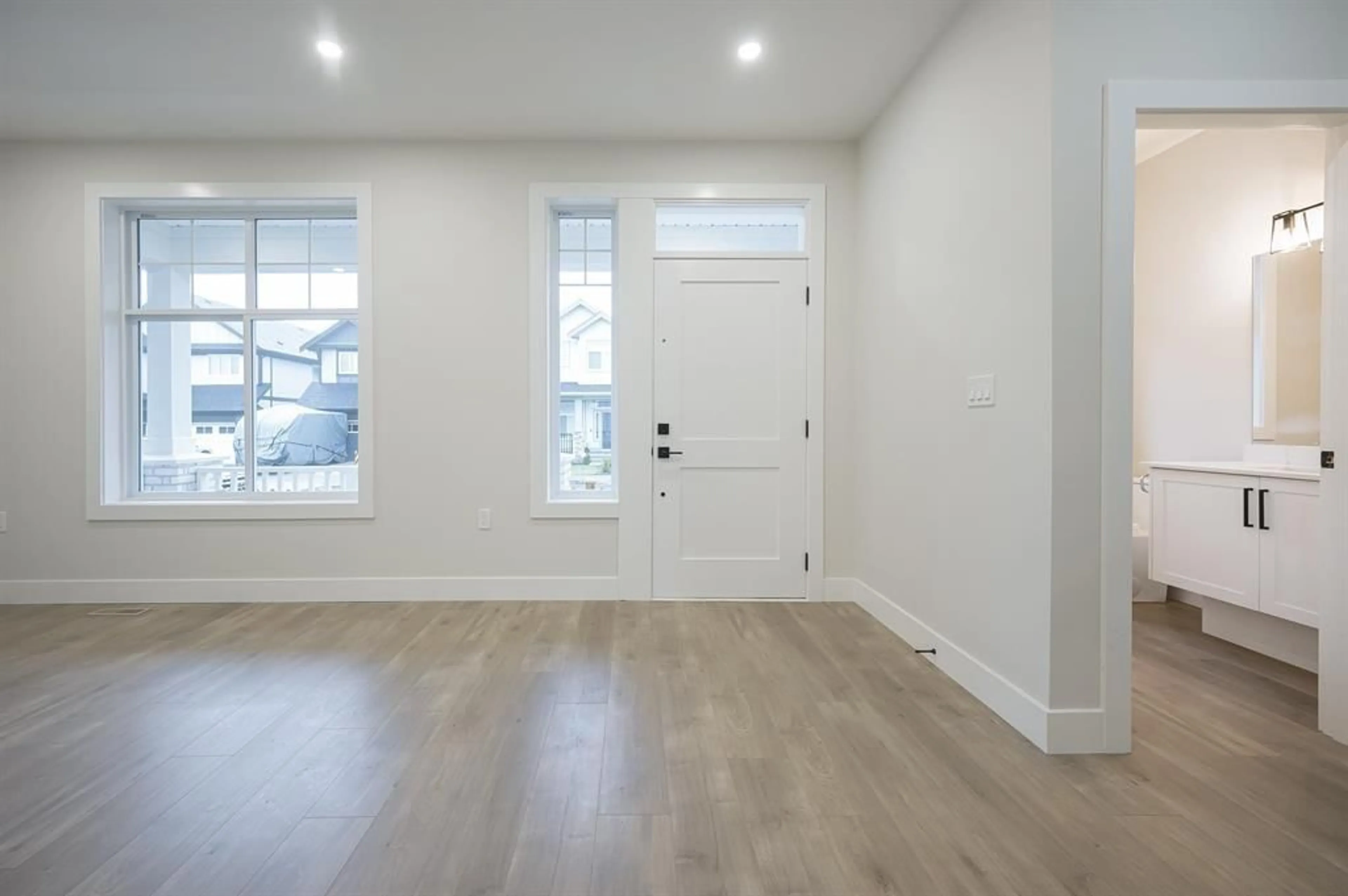 Indoor entryway for 20512 76A, Langley British Columbia V2Y3T1