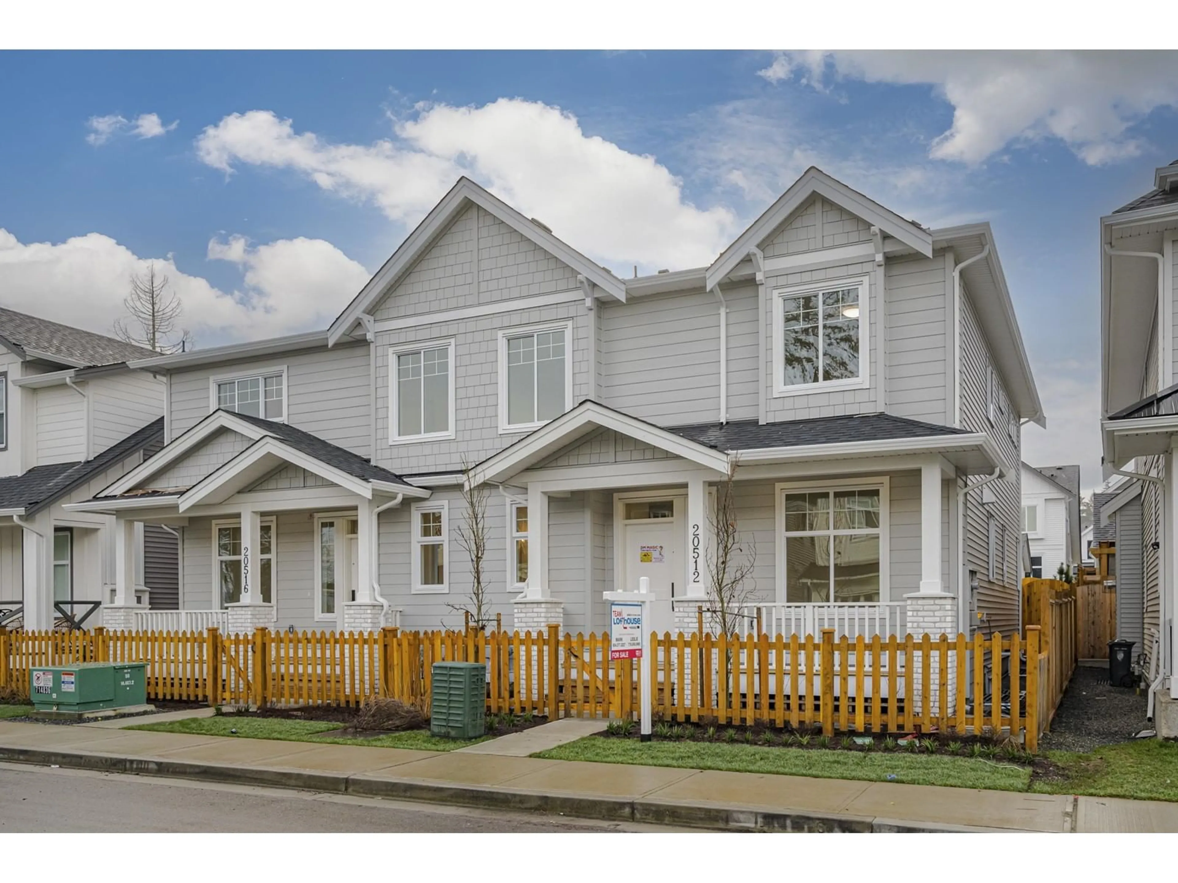 Home with vinyl exterior material, street for 20516 76A, Langley British Columbia V2Y3T1