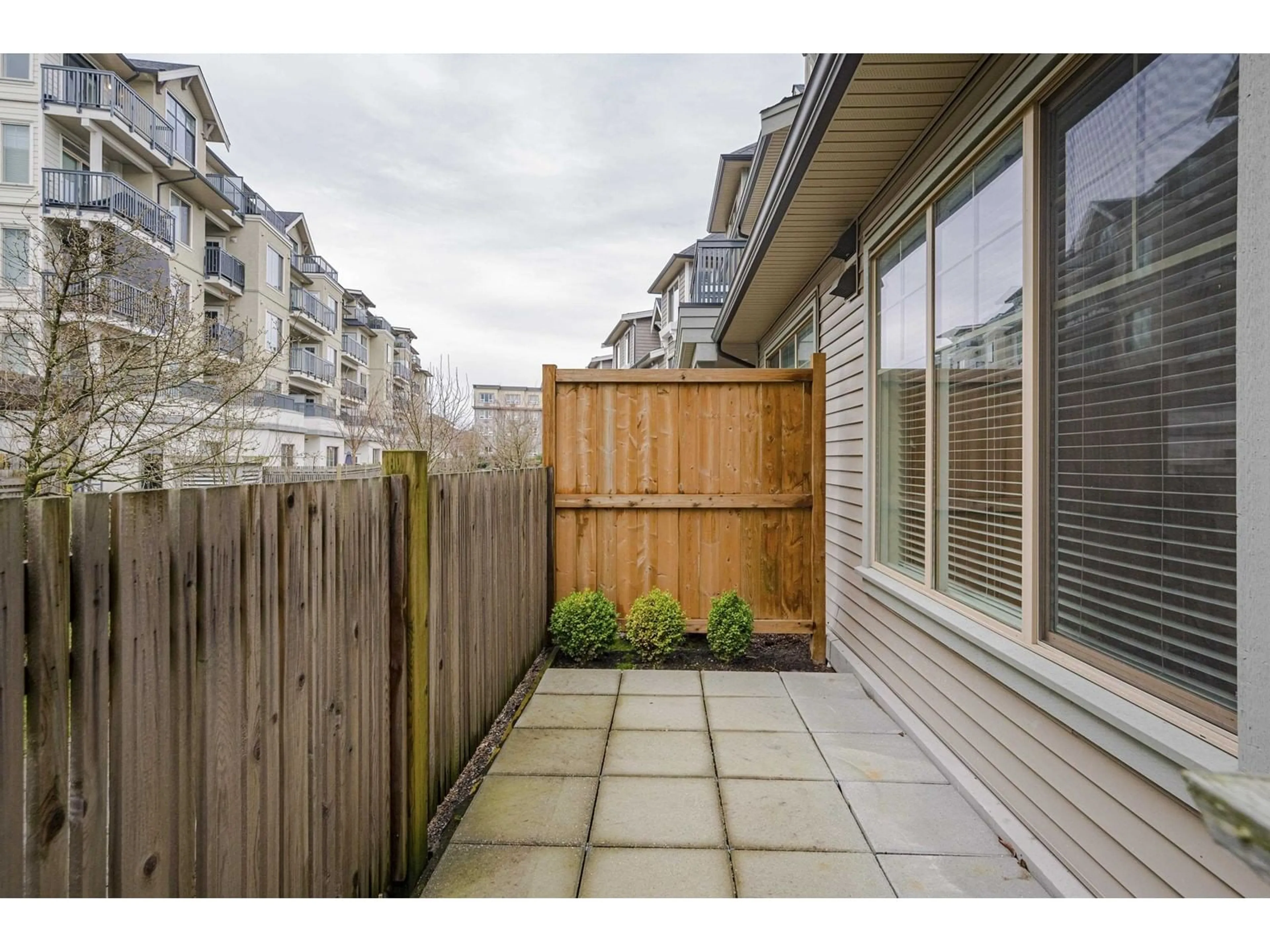 Patio, street for 90 20487 65 AVENUE, Langley British Columbia V2Y3K8