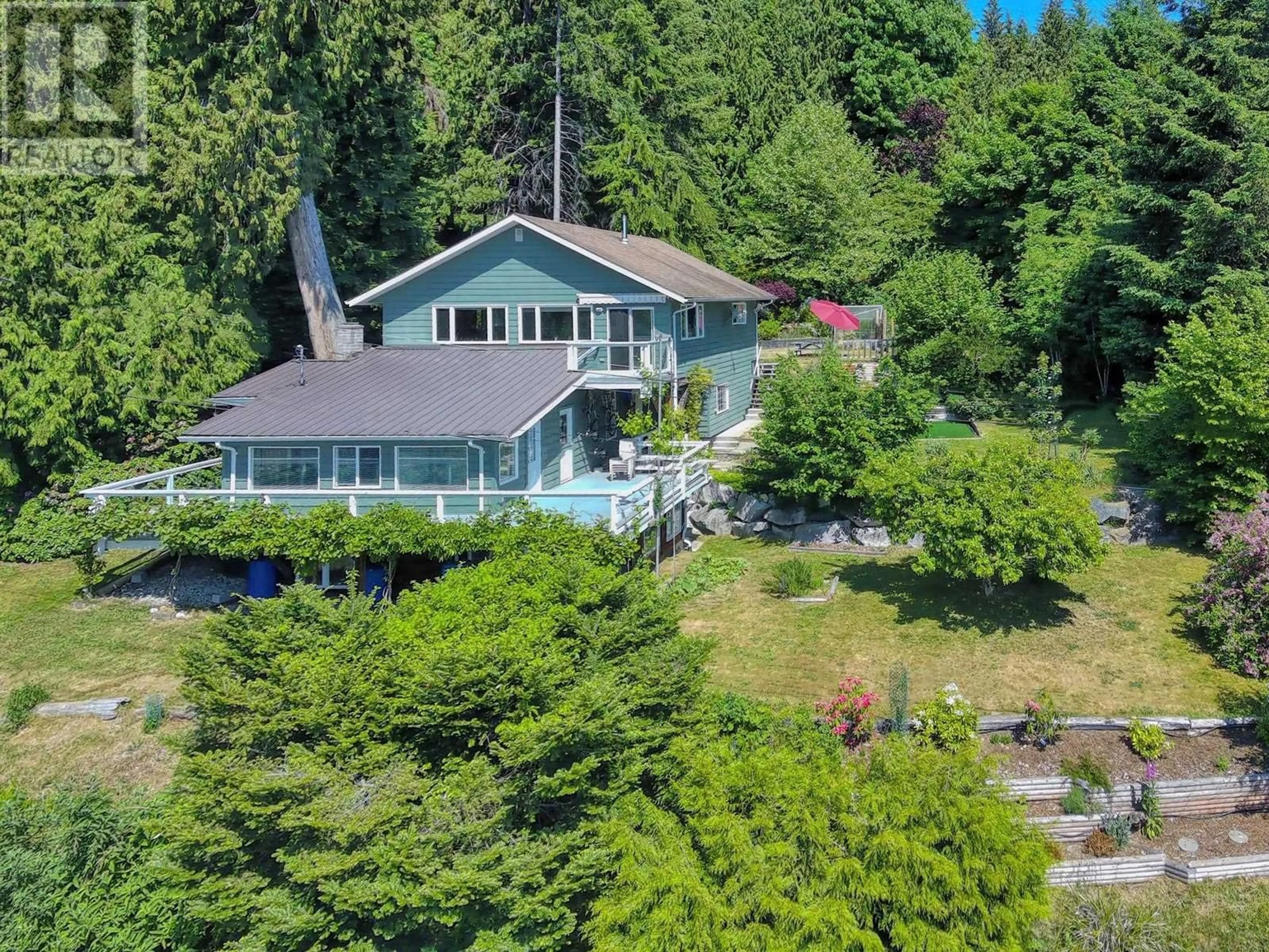 A pic from outside/outdoor area/front of a property/back of a property/a pic from drone, water/lake/river/ocean view for 1664 GOWER POINT ROAD, Gibsons British Columbia V0N1V5