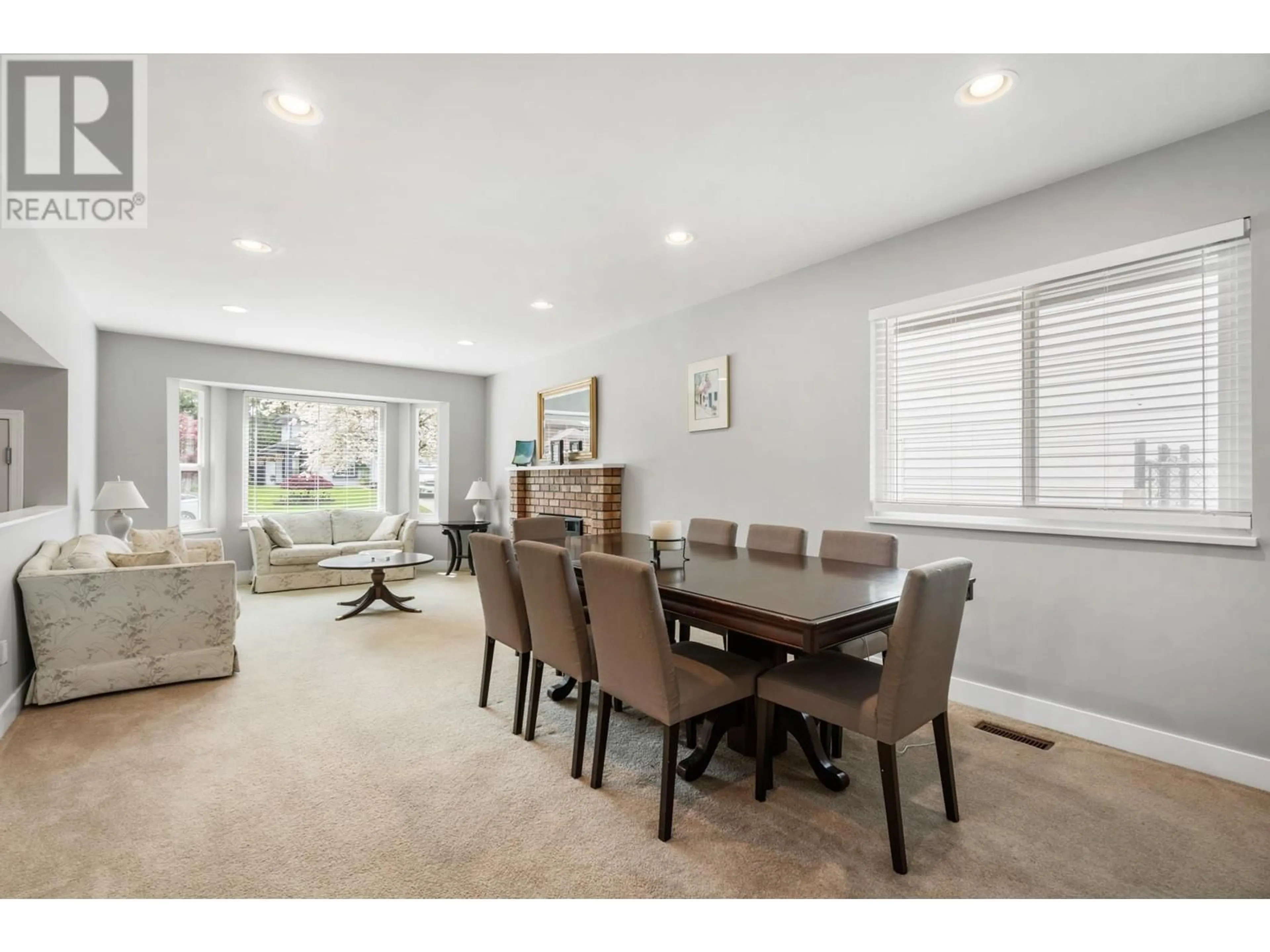 Dining room, wood/laminate floor for 12126 CHERRYWOOD DRIVE, Maple Ridge British Columbia V2X9K4