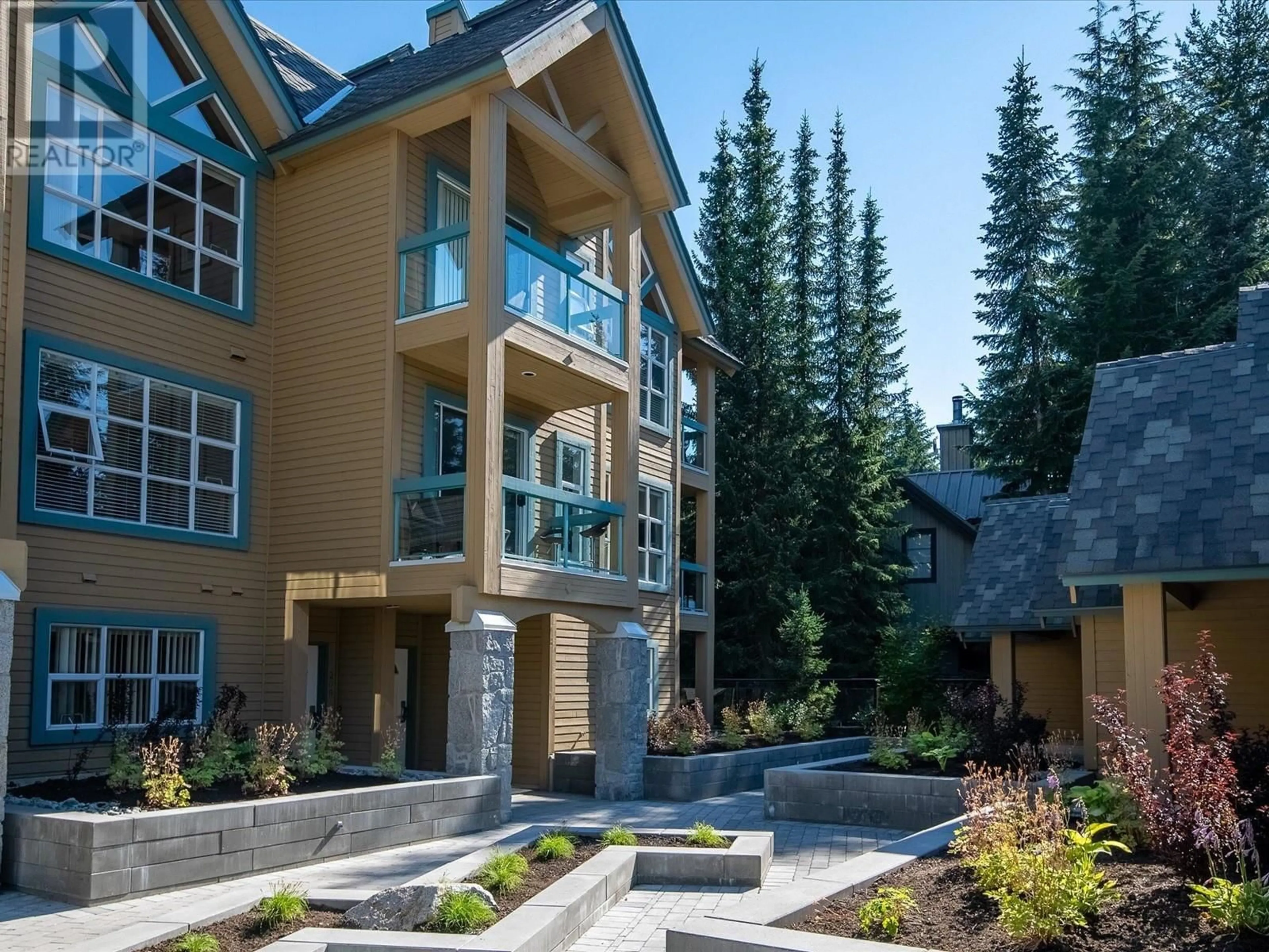 Patio, mountain view for 209 4865 PAINTED CLIFF ROAD, Whistler British Columbia V6Z2W4