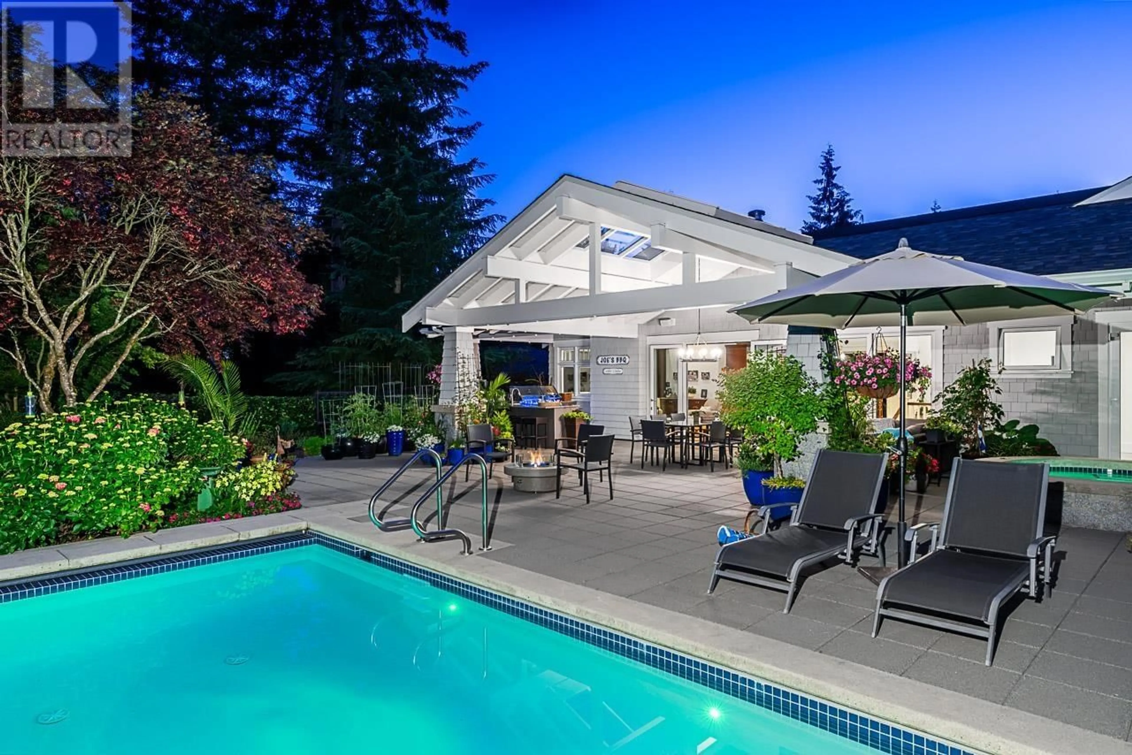 Patio, street for 4696 WOODGREEN DRIVE, West Vancouver British Columbia V7S2V5