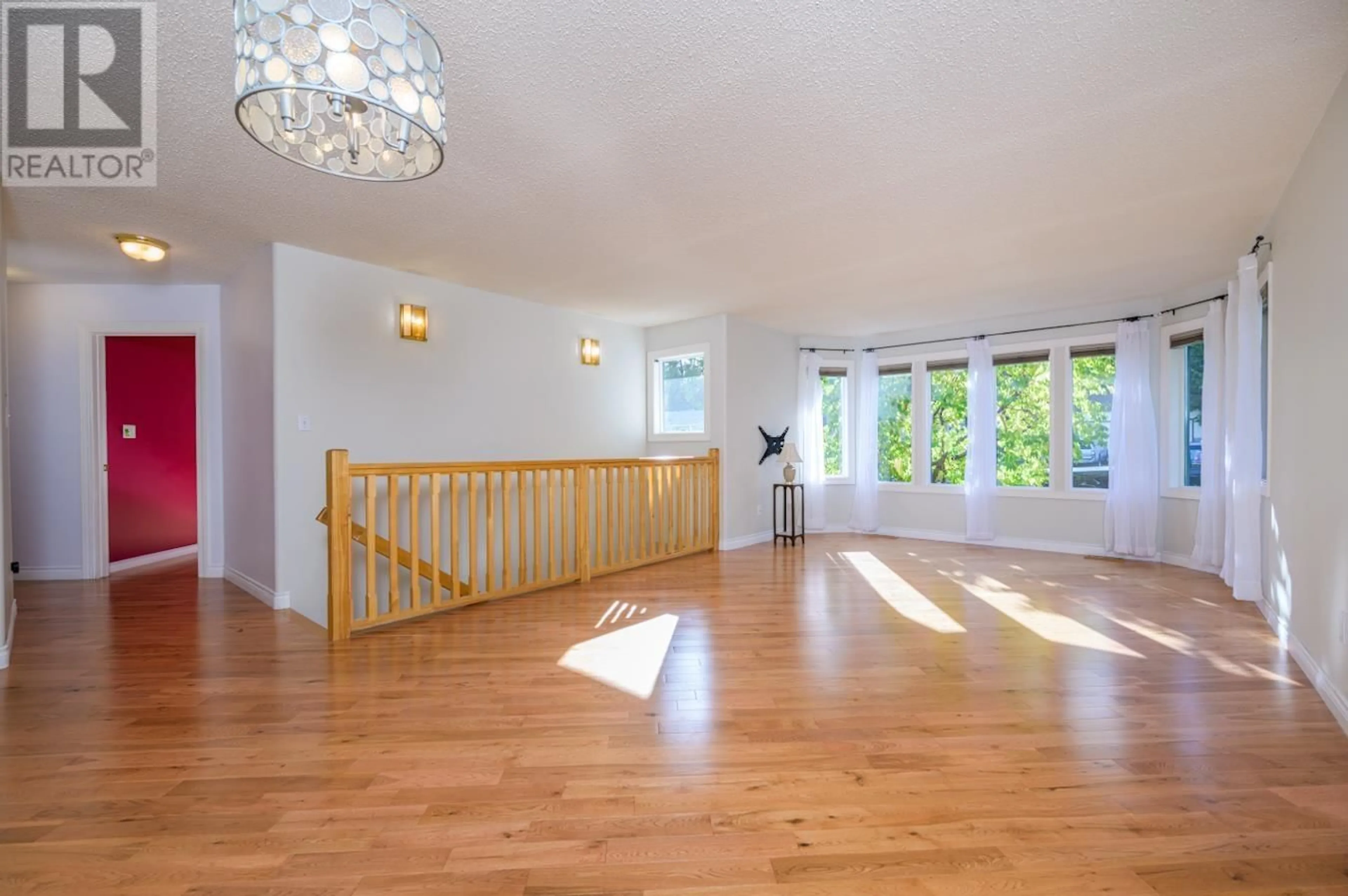 Indoor foyer for 3166 WALLACE CRESCENT, Prince George British Columbia V2K3R6