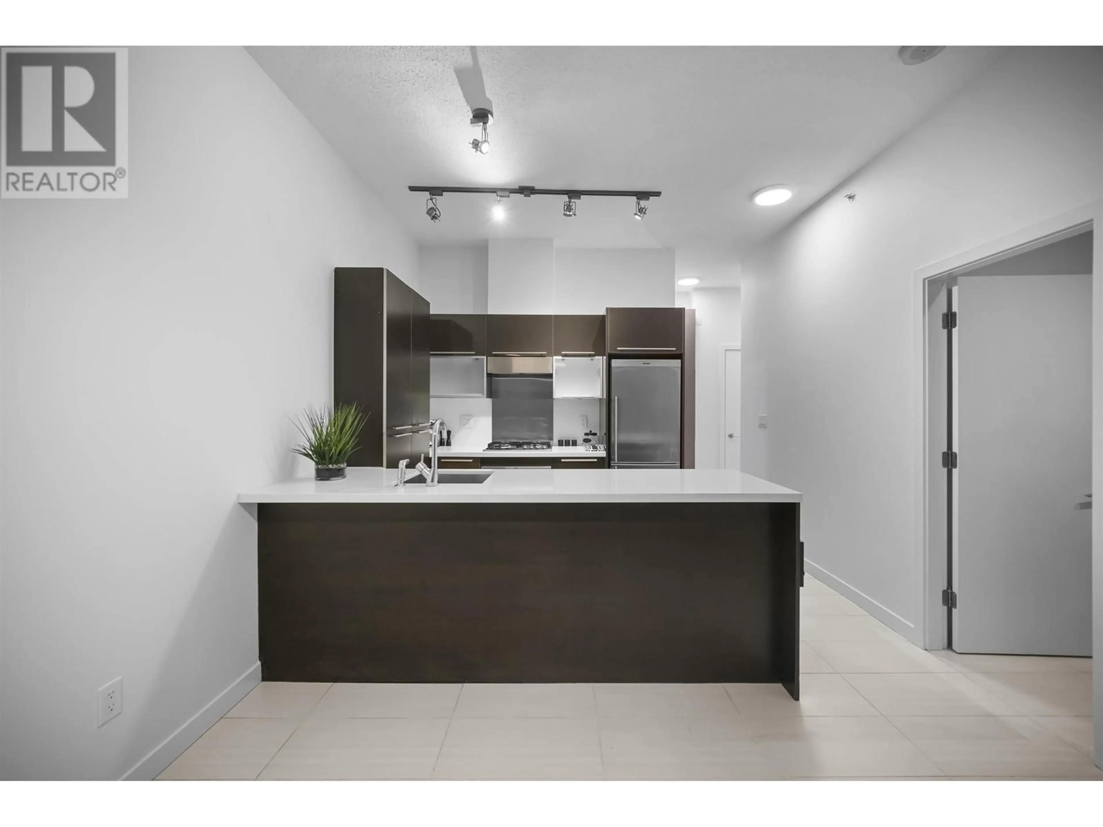 Standard kitchen, unknown for 202 1252 HORNBY STREET, Vancouver British Columbia V6Z0A3