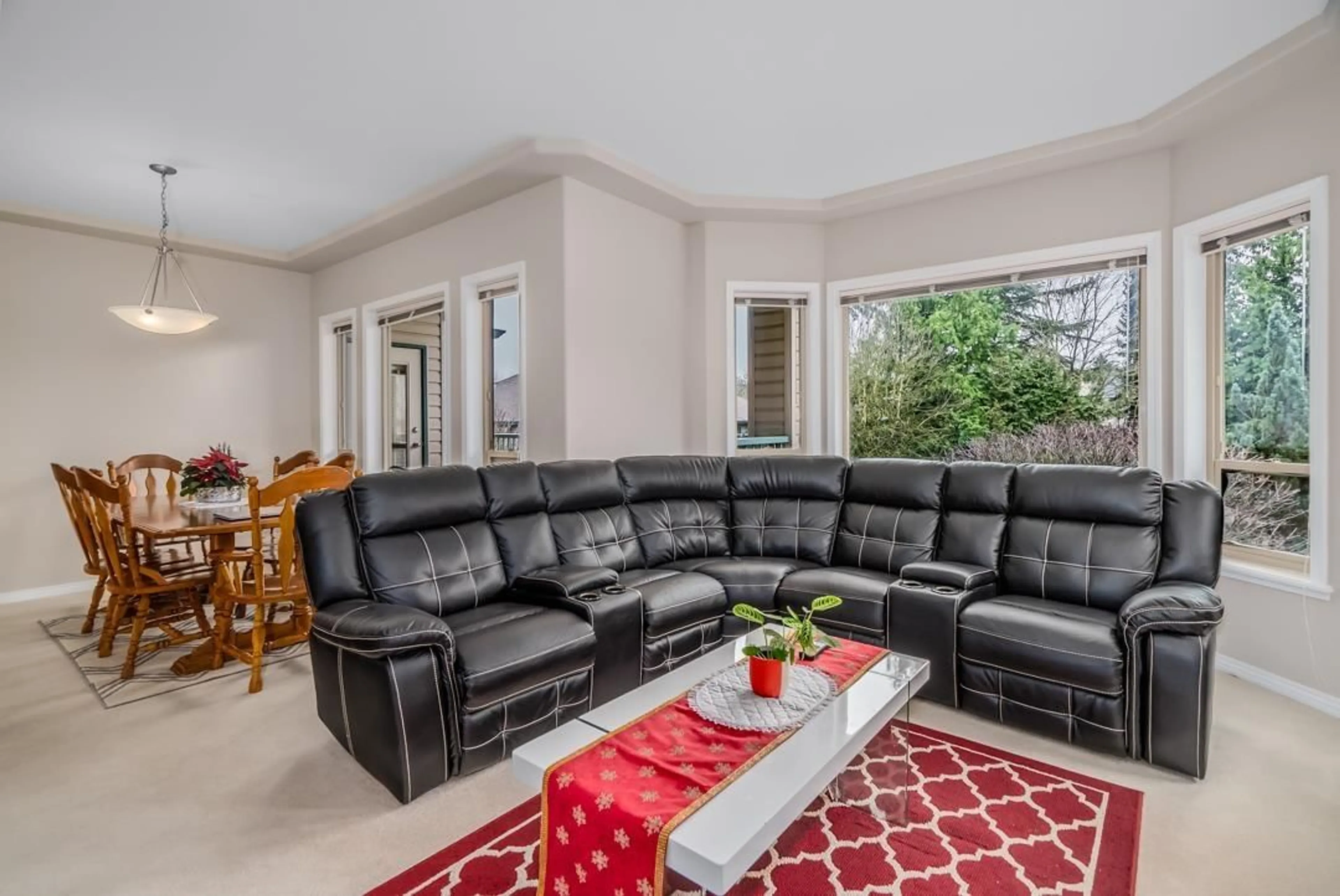 Living room with furniture, unknown for 2 31517 SPUR AVENUE, Abbotsford British Columbia V2T6V7