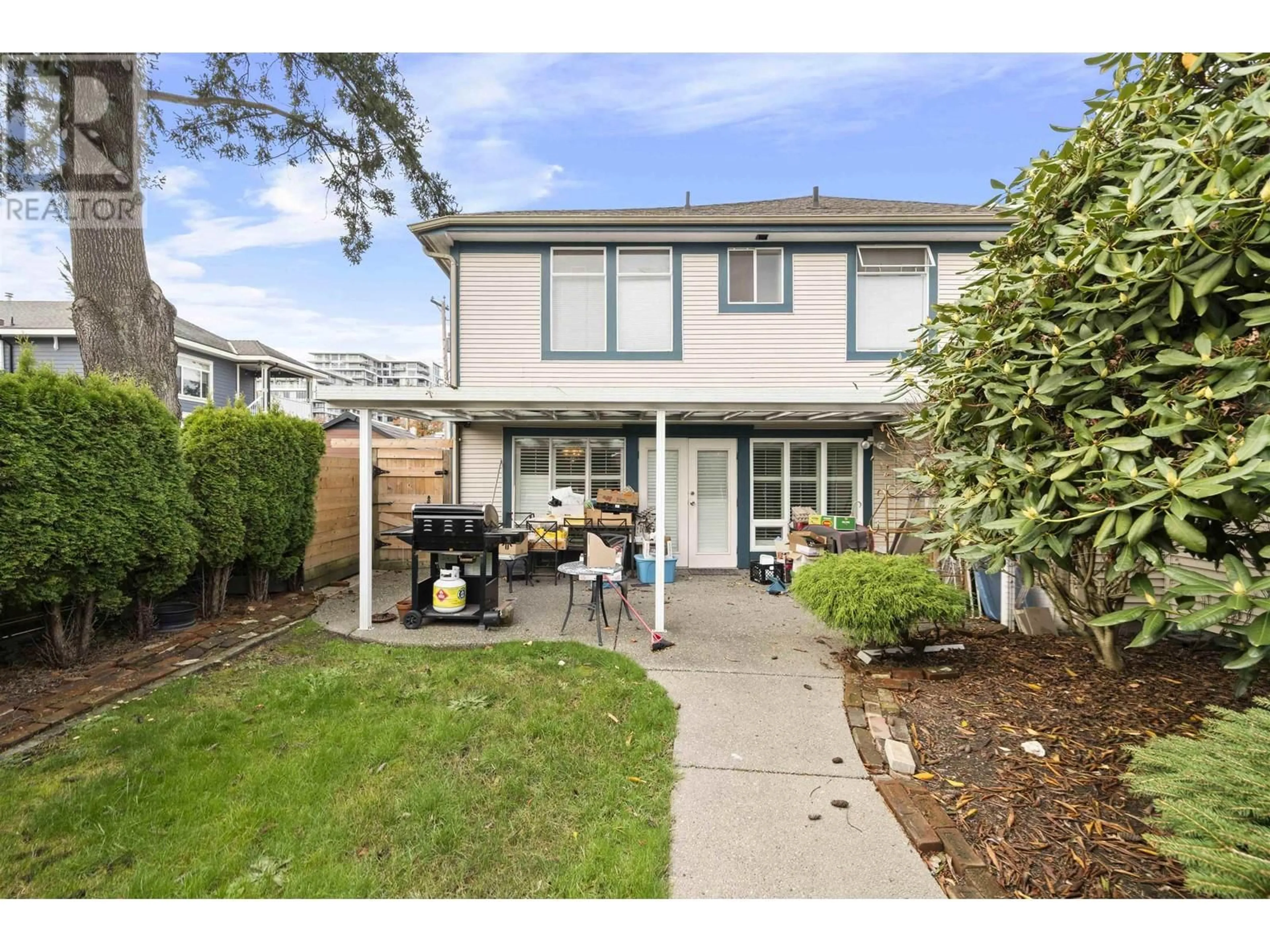 Unknown for 3220 GARDEN CITY ROAD, Richmond British Columbia V6X2J6