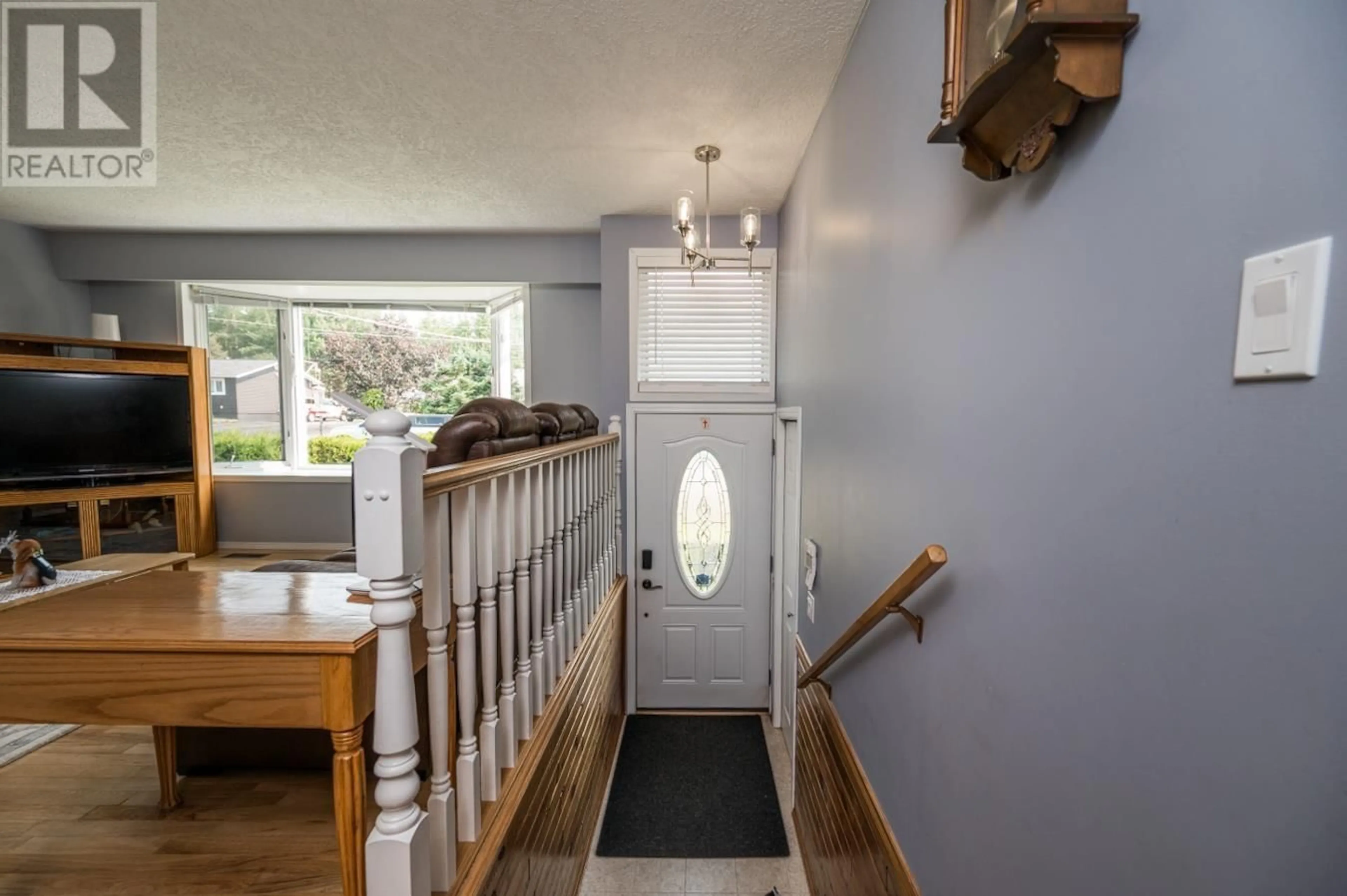 Indoor entryway for 7713 THOMPSON DRIVE, Prince George British Columbia V2N5N5