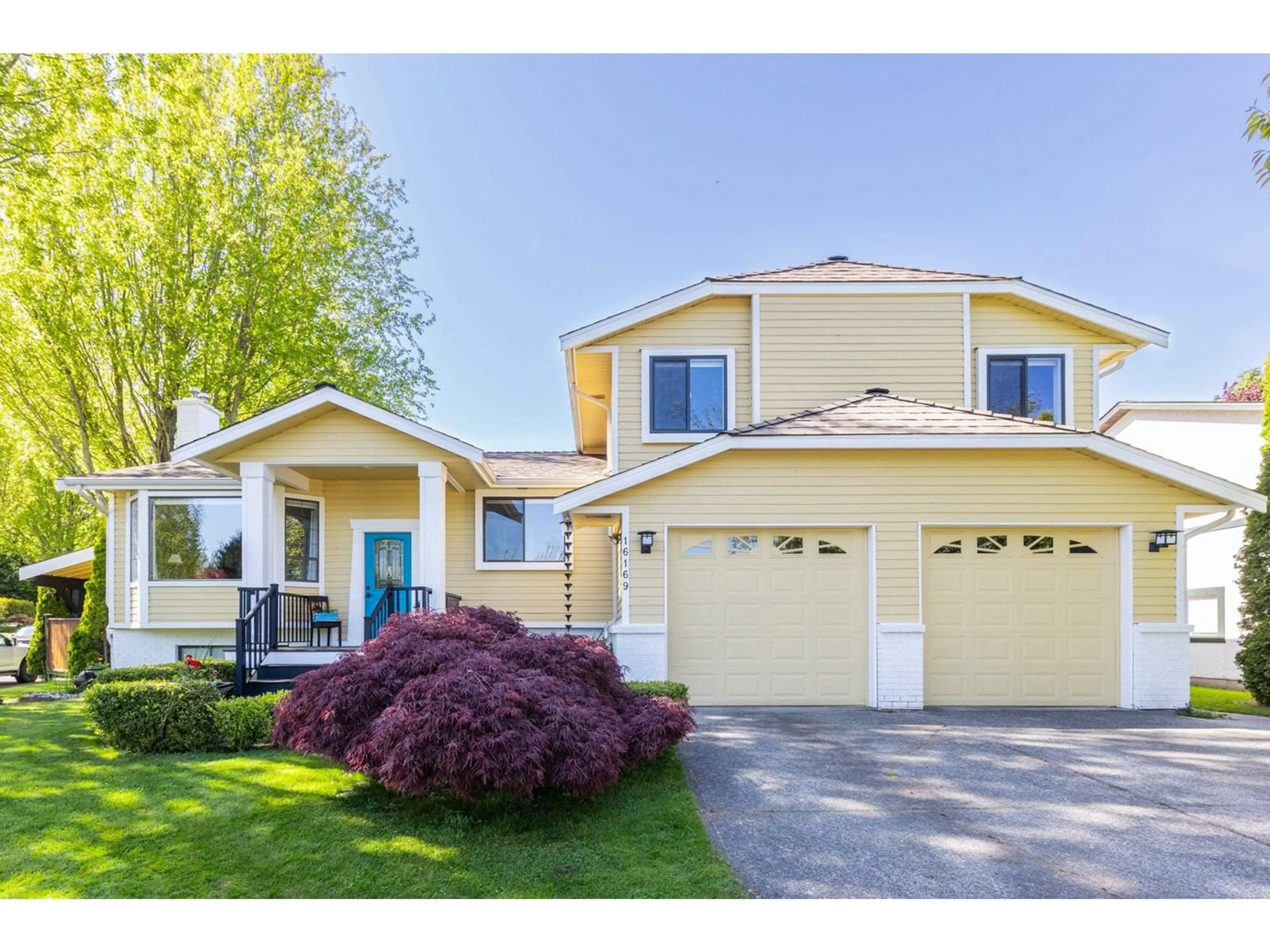 Home with vinyl exterior material, street for 16169 13TH AVENUE, Surrey British Columbia V4A6W3