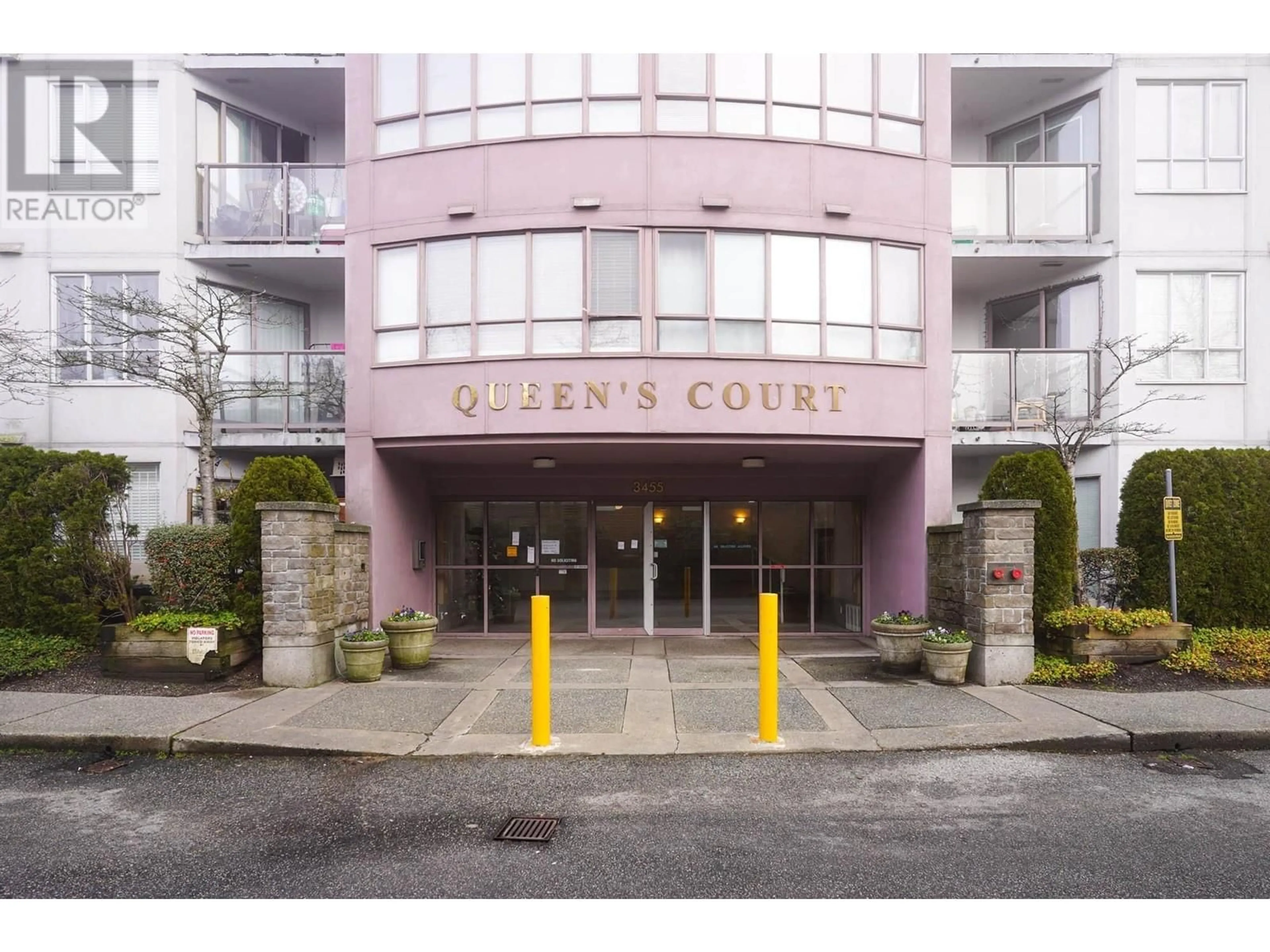 Indoor foyer for 1403 3455 ASCOT PLACE, Vancouver British Columbia V5R6B7