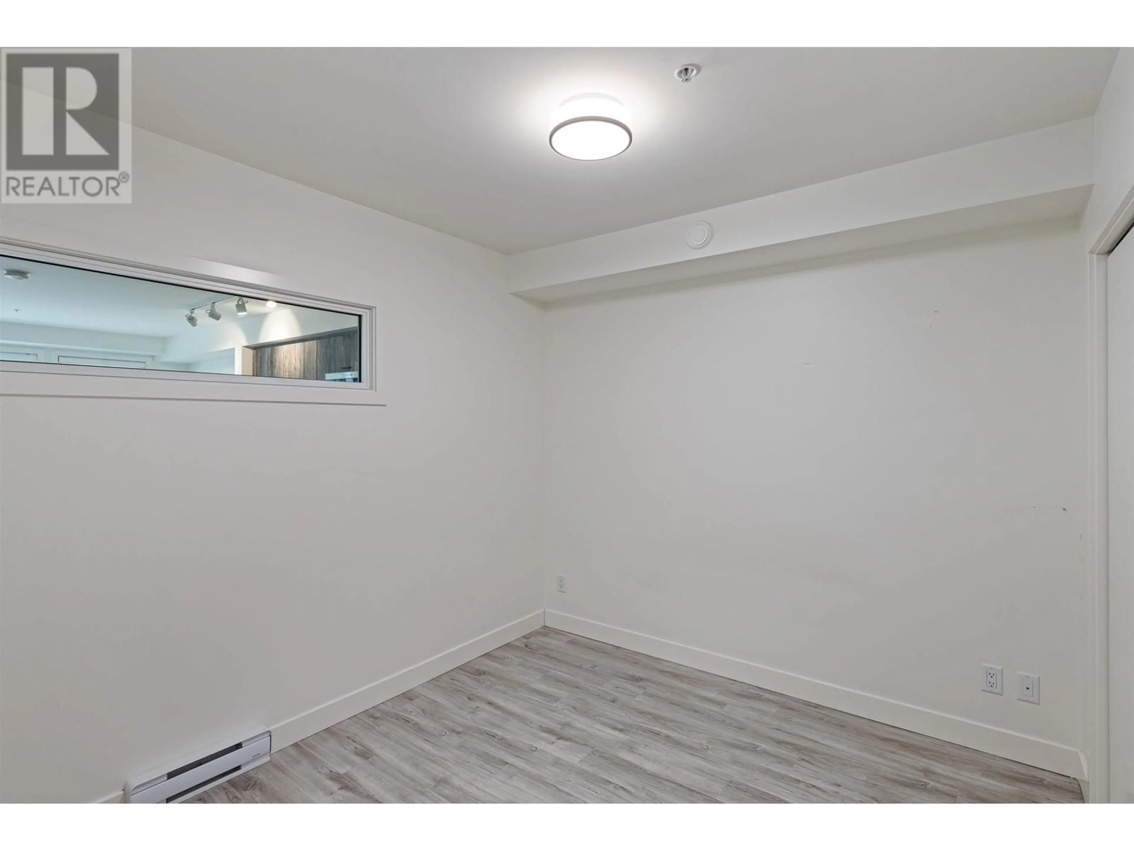 A pic of a room for 306 38013 THIRD AVENUE, Squamish British Columbia V8B0Z8