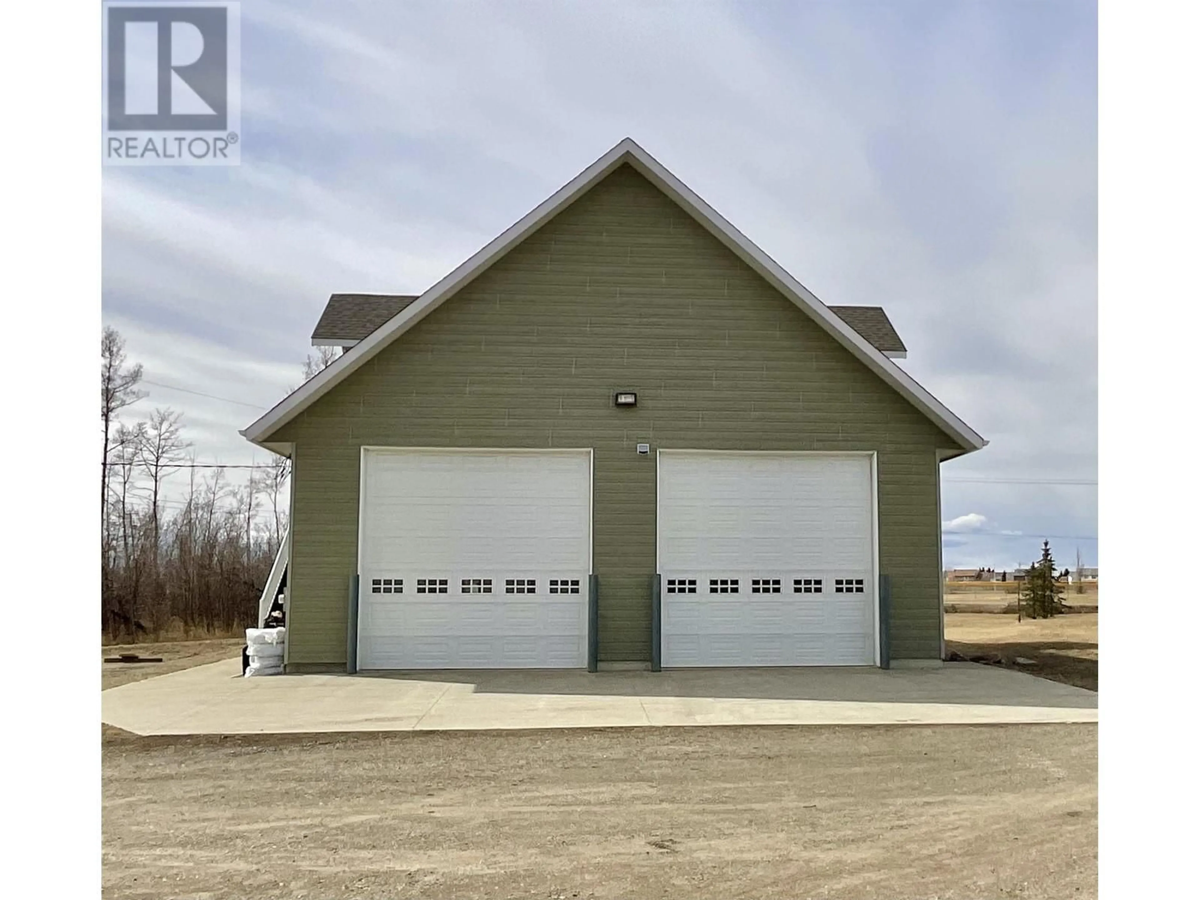 Indoor garage for 10661 86TH STREET, Fort St. John British Columbia V1J8E4