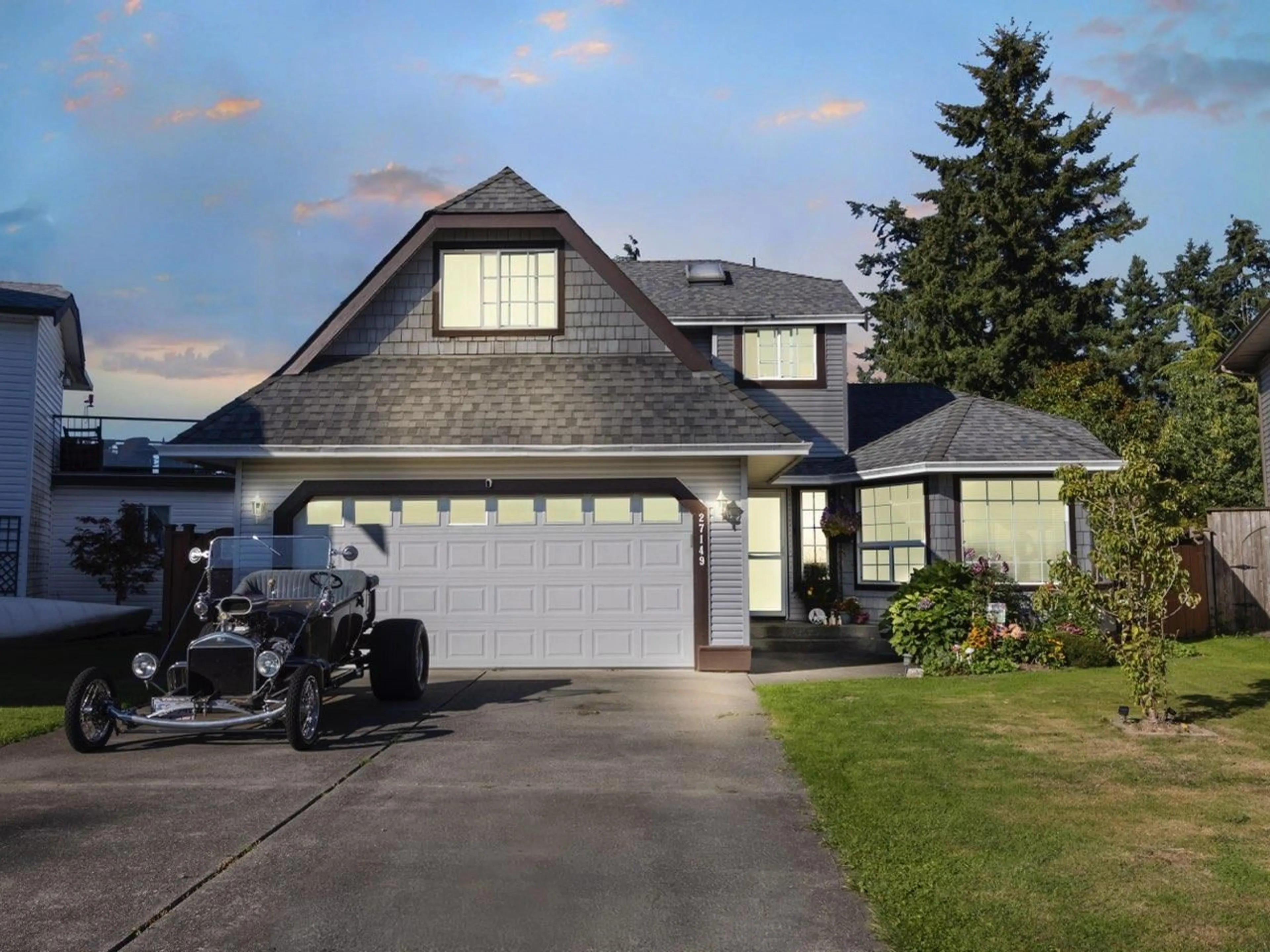 Home with vinyl exterior material, street for 27149 24A AVENUE, Langley British Columbia V4W3N3