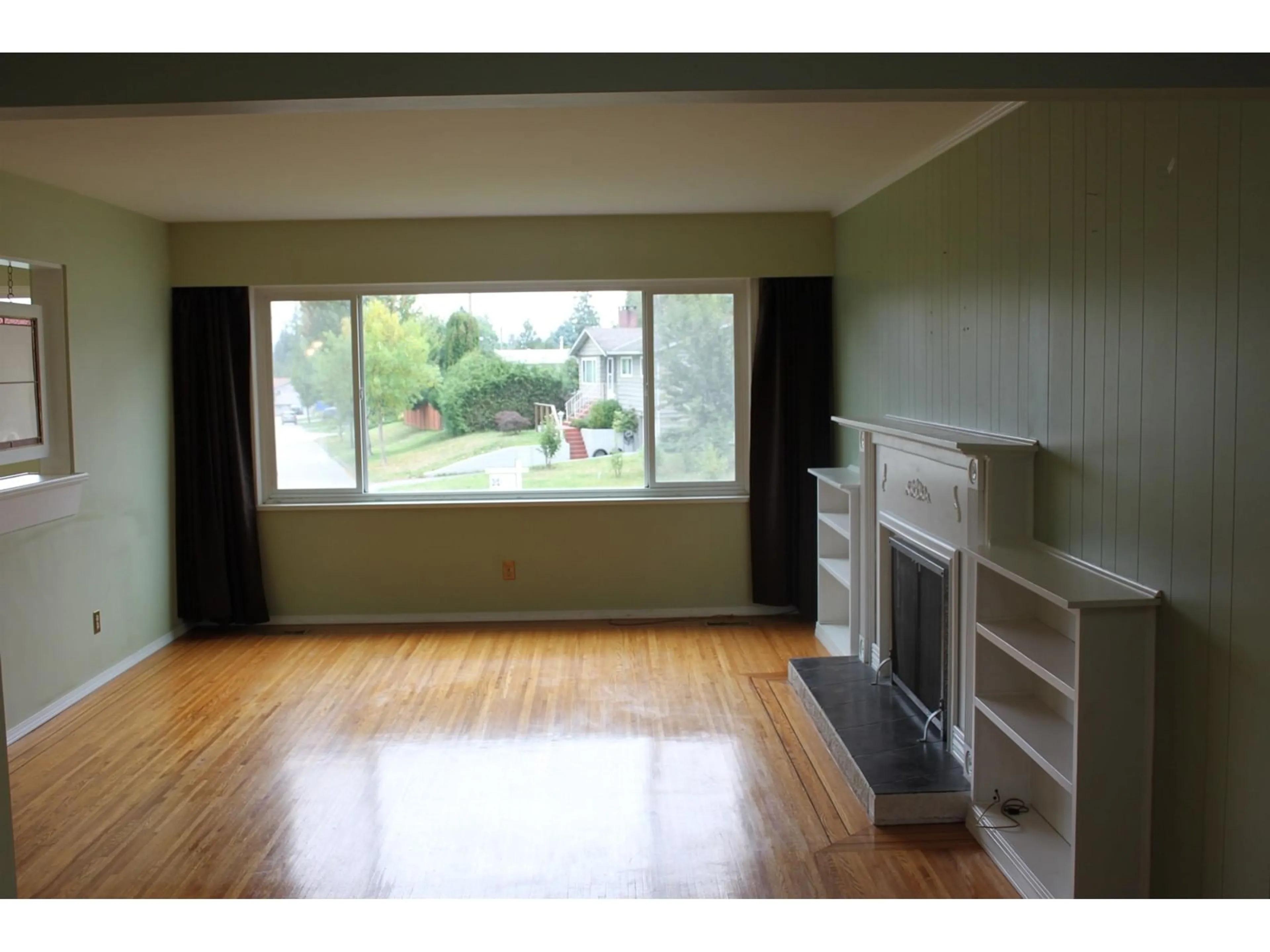 A pic of a room for 10977 JAY CRESCENT, Surrey British Columbia V3R5B3