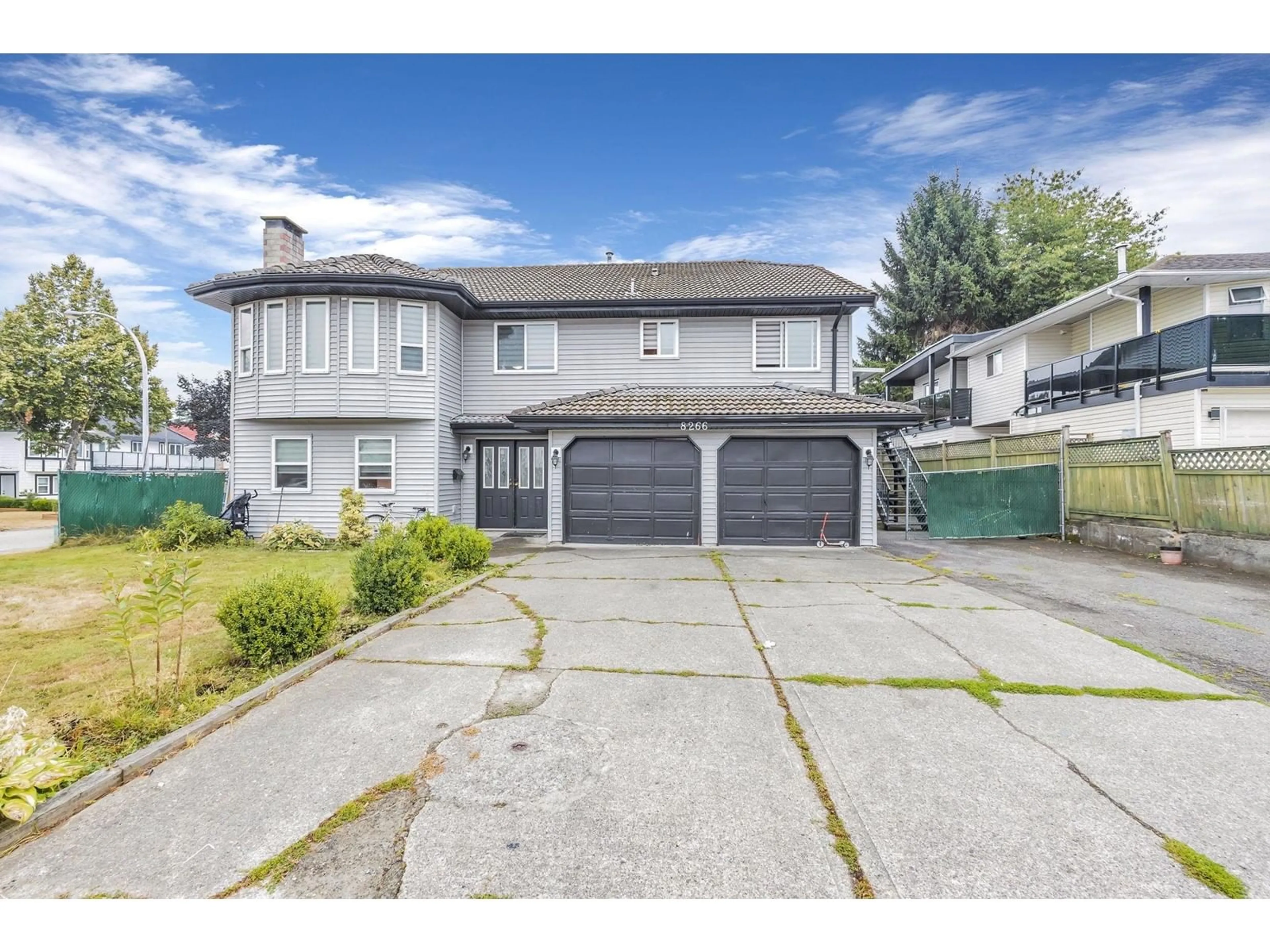 Unknown for 8266 132A STREET, Surrey British Columbia V3W8Y6