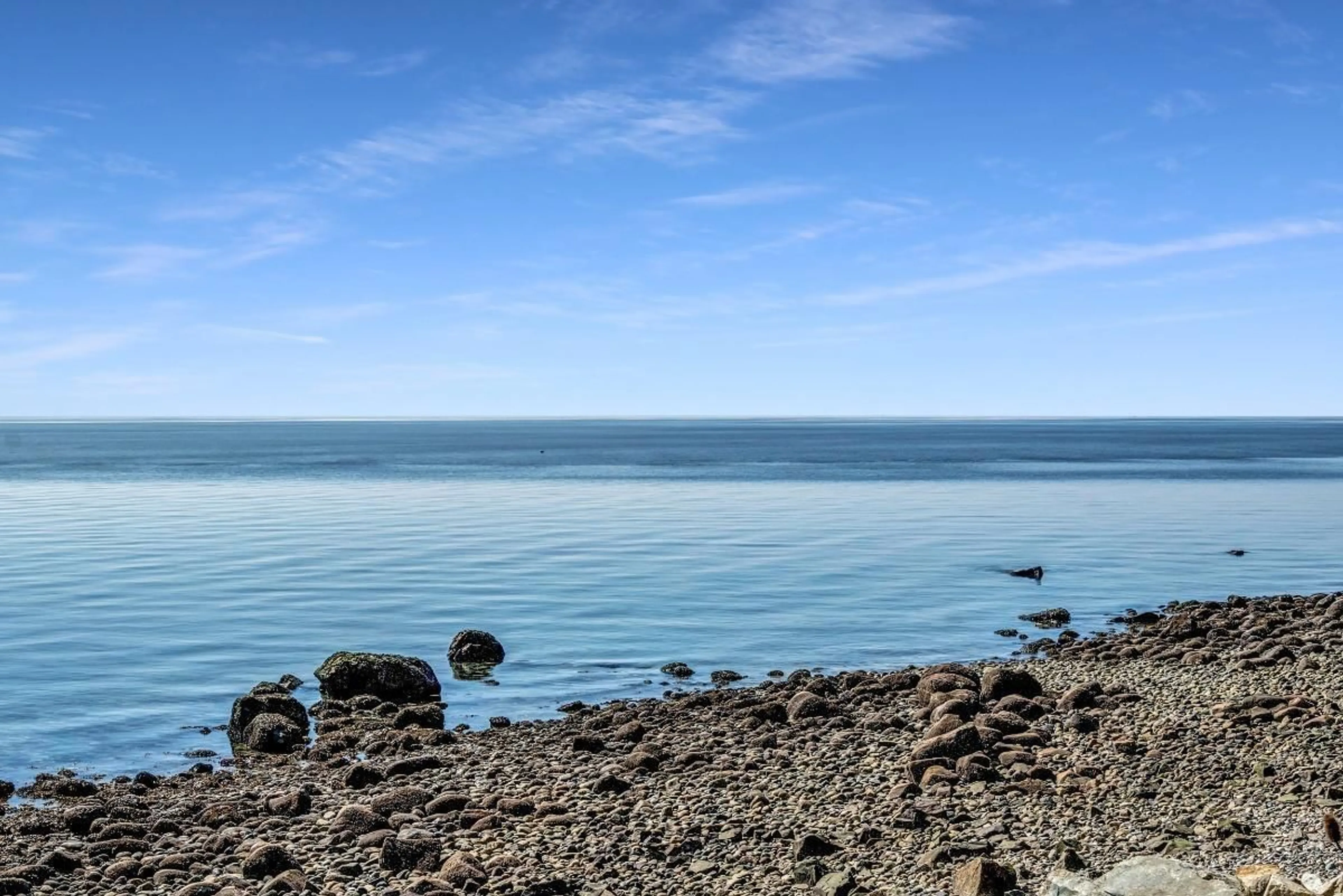 Blurry image for 13706 MARINE, White Rock British Columbia V4B1A4