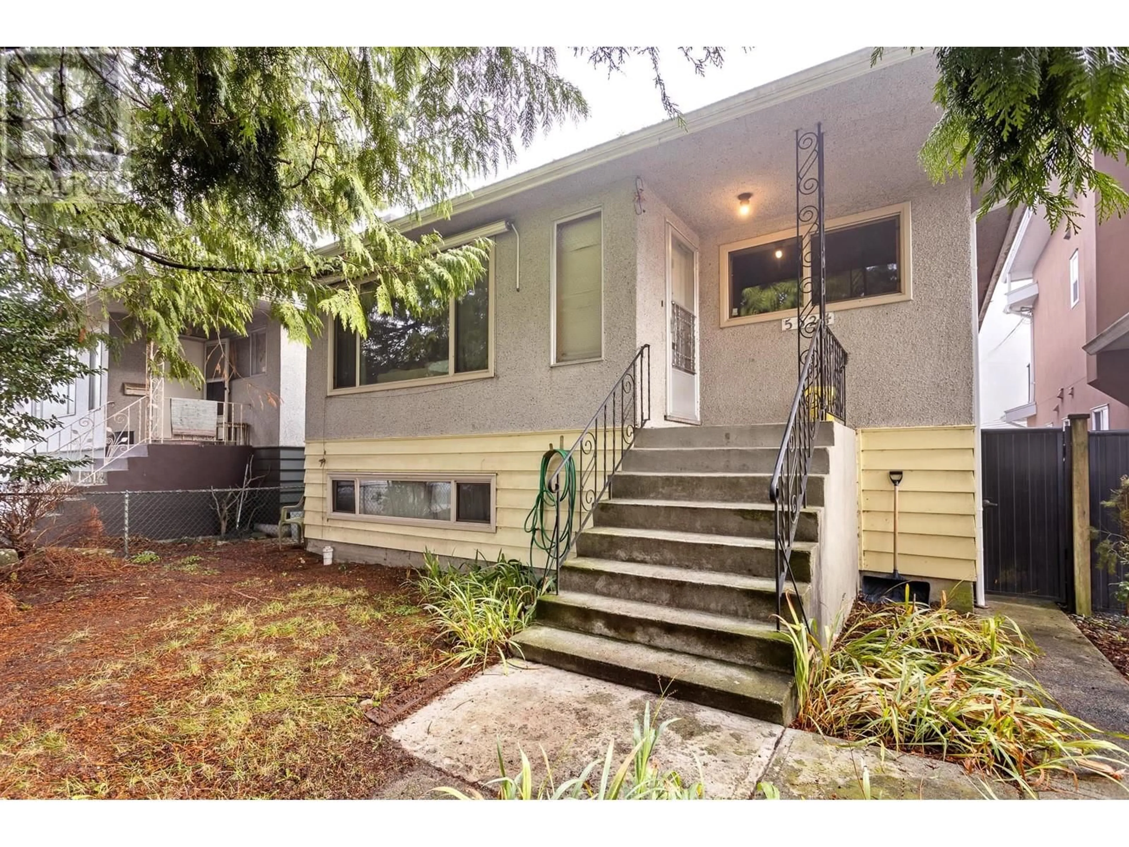 Home with vinyl exterior material, street for 5524 EARLES STREET, Vancouver British Columbia V5R3S1