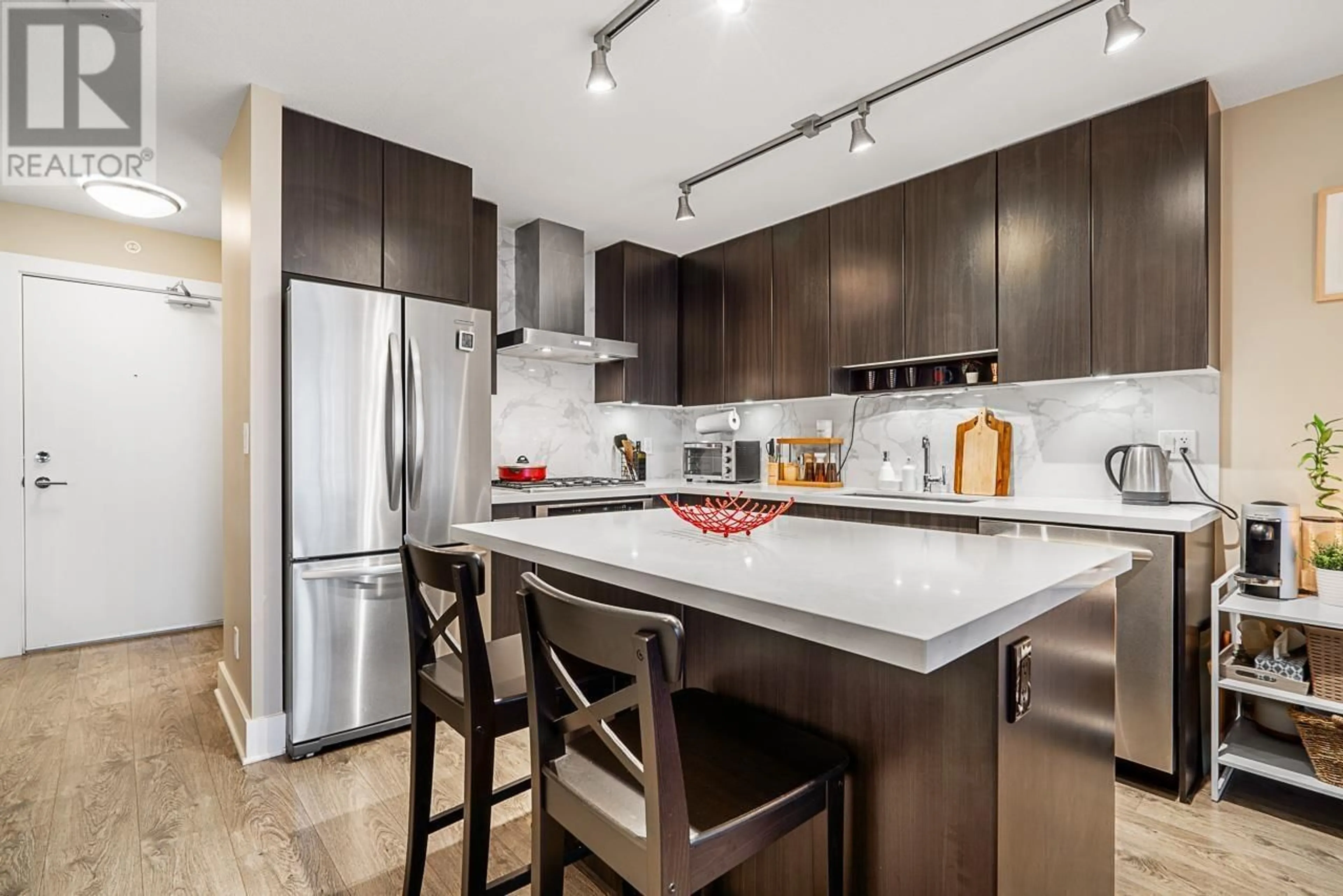 Open concept kitchen, unknown for 3005 4189 HALIFAX STREET, Burnaby British Columbia V5C0H9