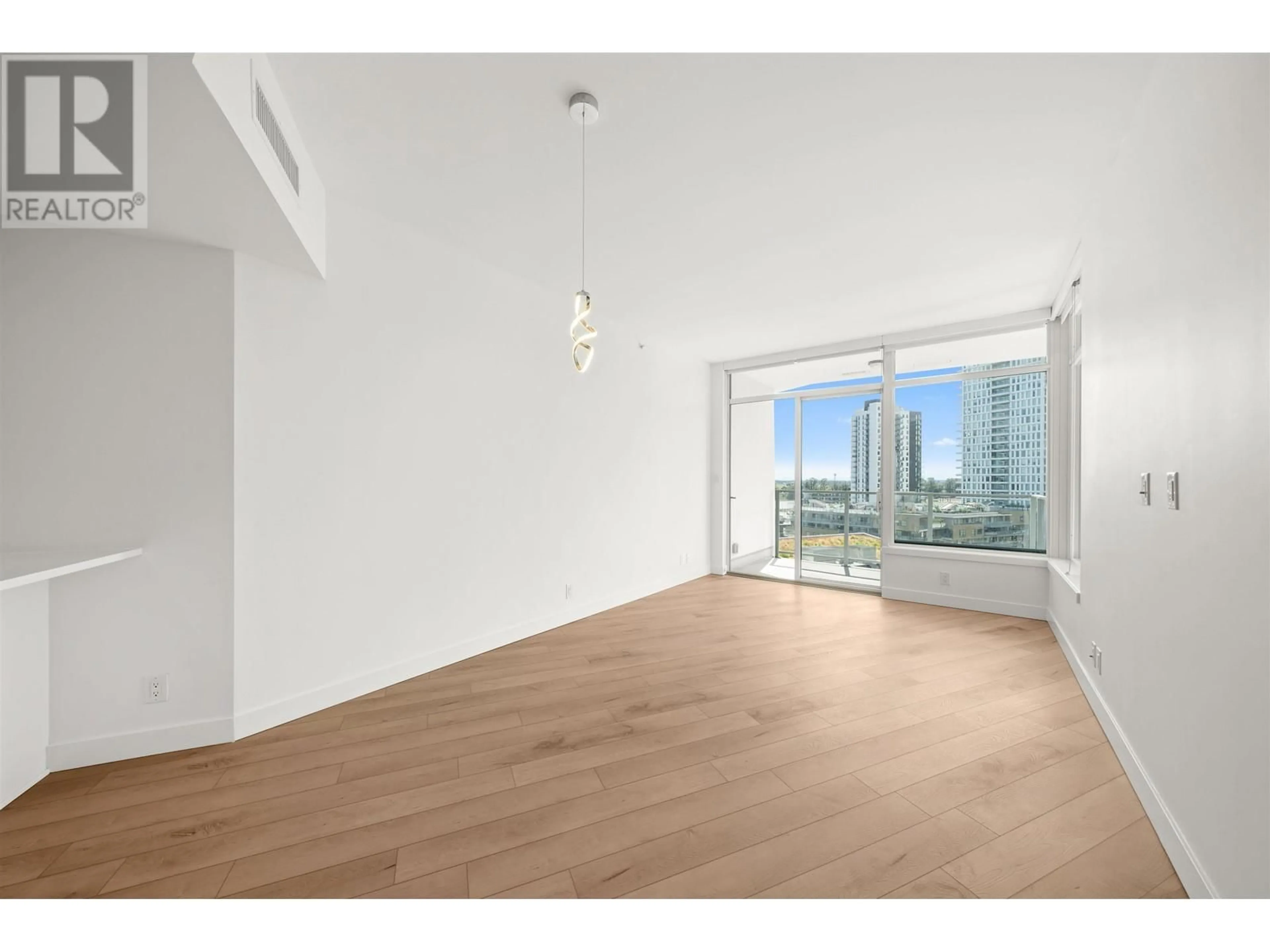 A pic of a room for 1007 3557 SAWMILL CRESCENT, Vancouver British Columbia V5S0E2