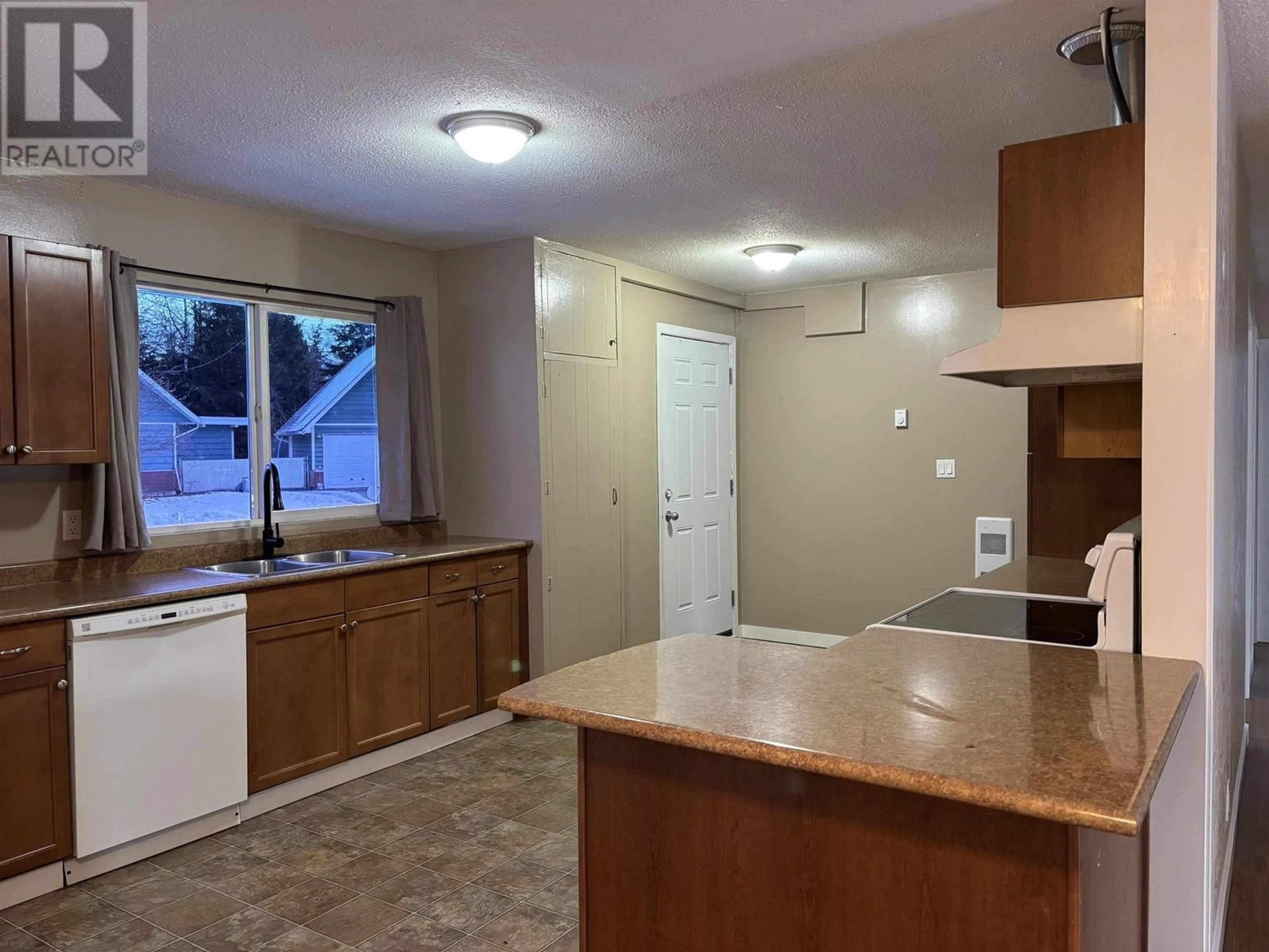 Standard kitchen, unknown for 20 EAGLE STREET, Kitimat British Columbia V8C1S6