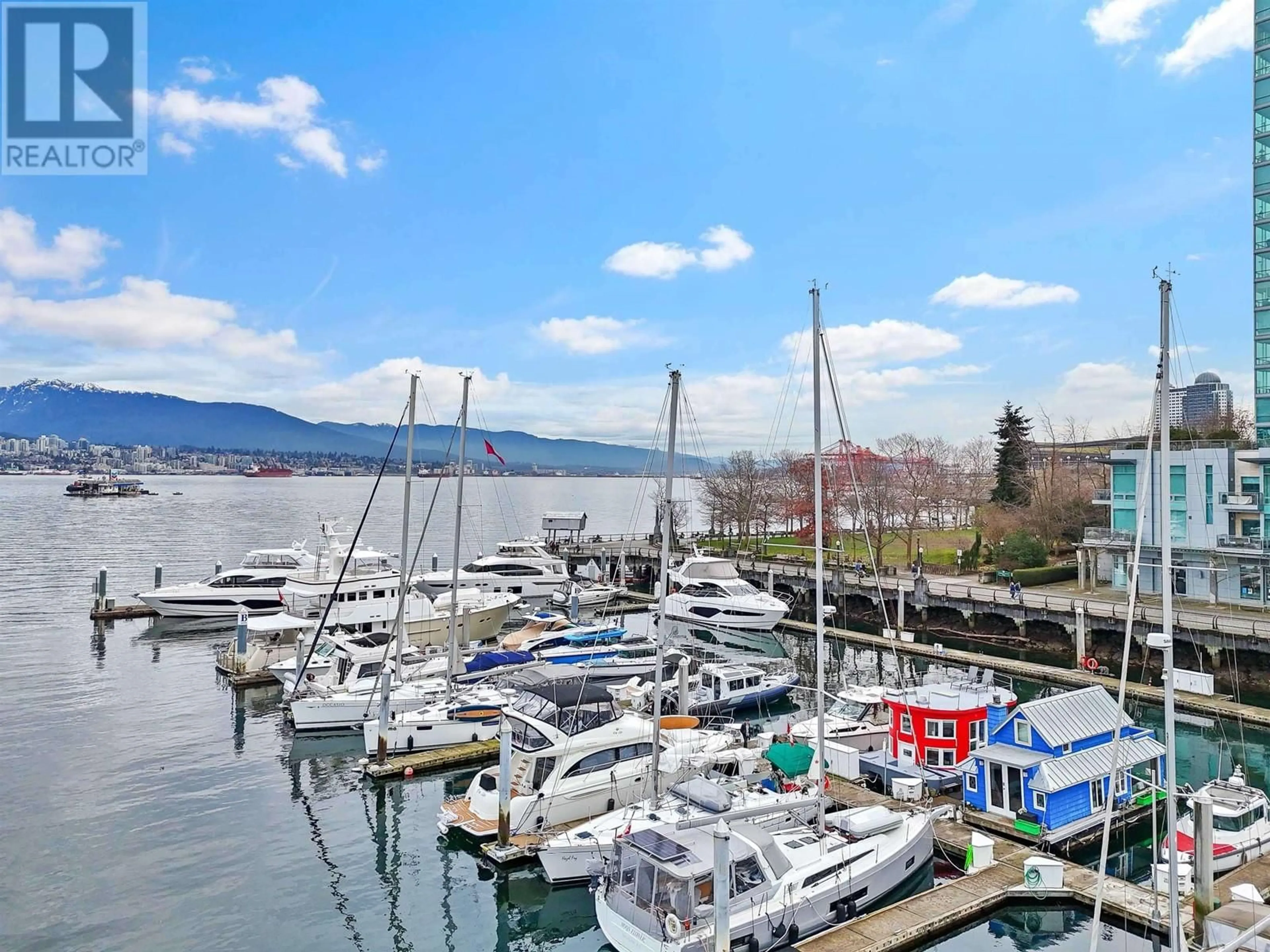 Patio, water/lake/river/ocean view for B17 1525 COAL HARBOUR QUAY, Vancouver British Columbia V6G3E7