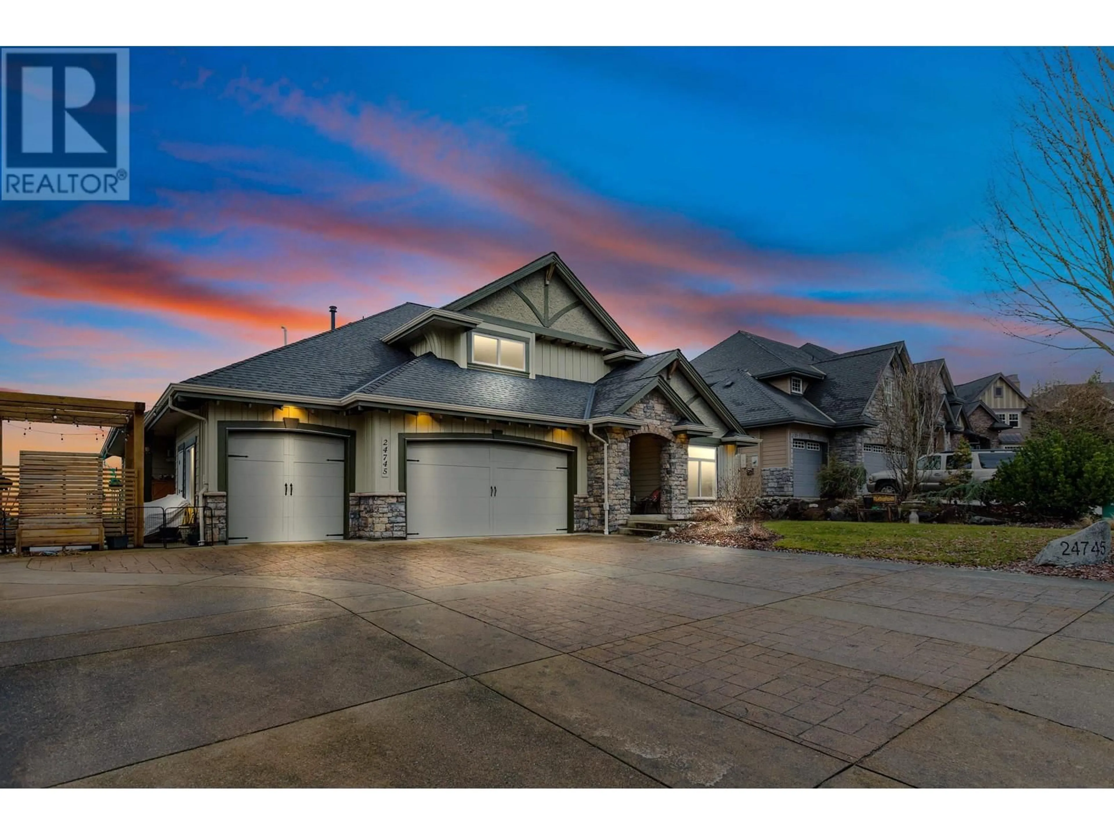 Indoor garage for 24745 102B AVENUE, Maple Ridge British Columbia V2W0A1