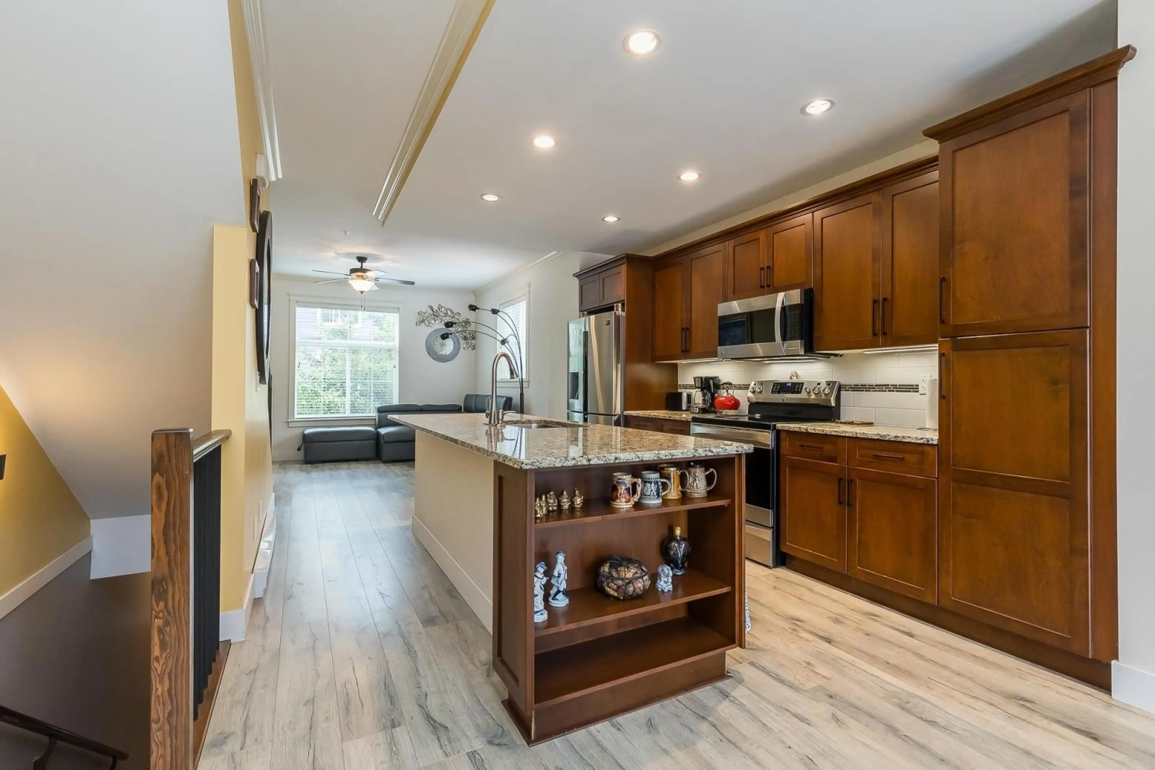 Open concept kitchen, unknown for 27 45137 NICOMEN CRESCENT|Garrison Cross, Chilliwack British Columbia V2R0R3