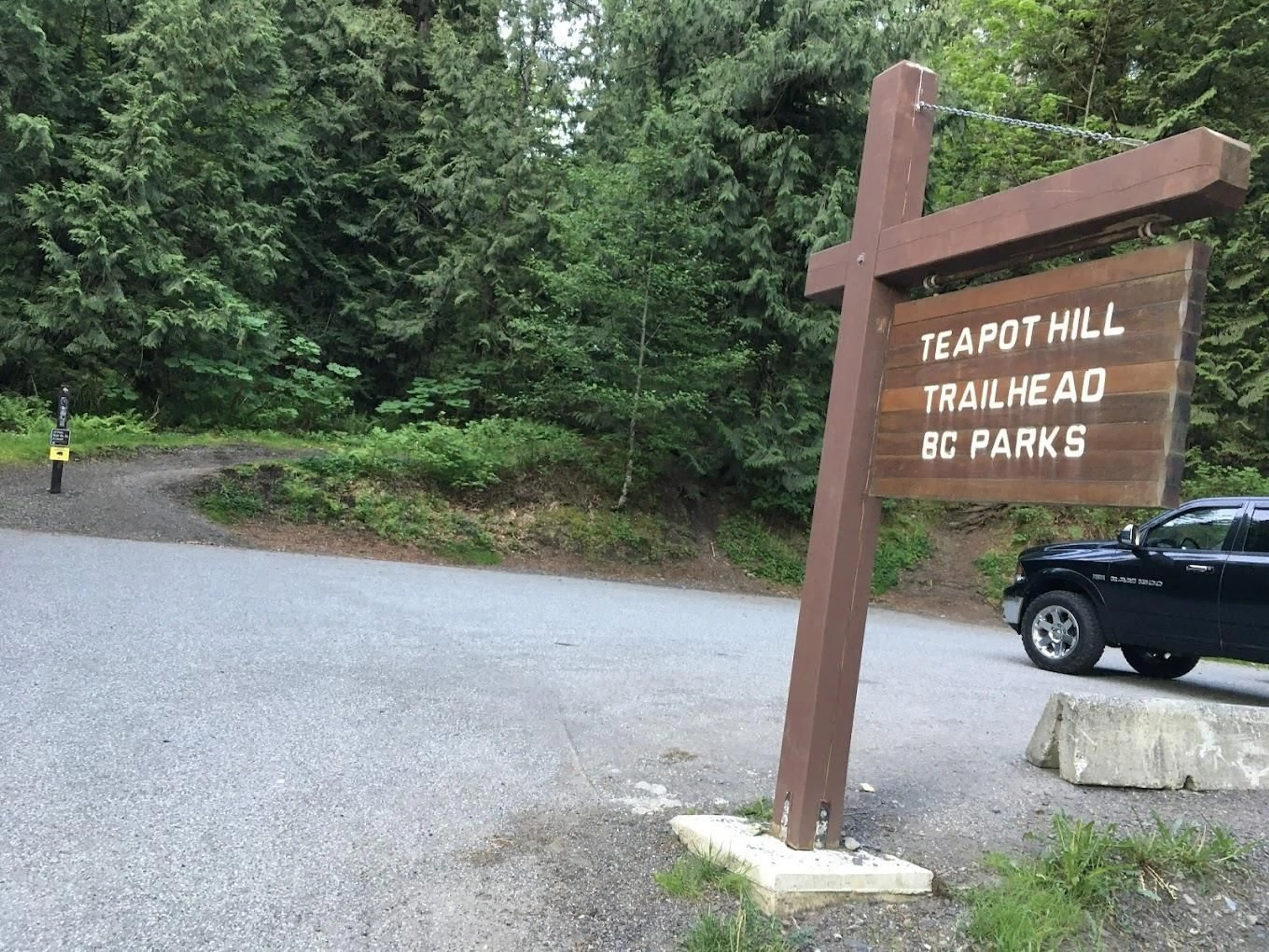 Parking for 207 - 45835 SLEEPY HOLLOW ROAD, Cultus Lake British Columbia V2R5A9