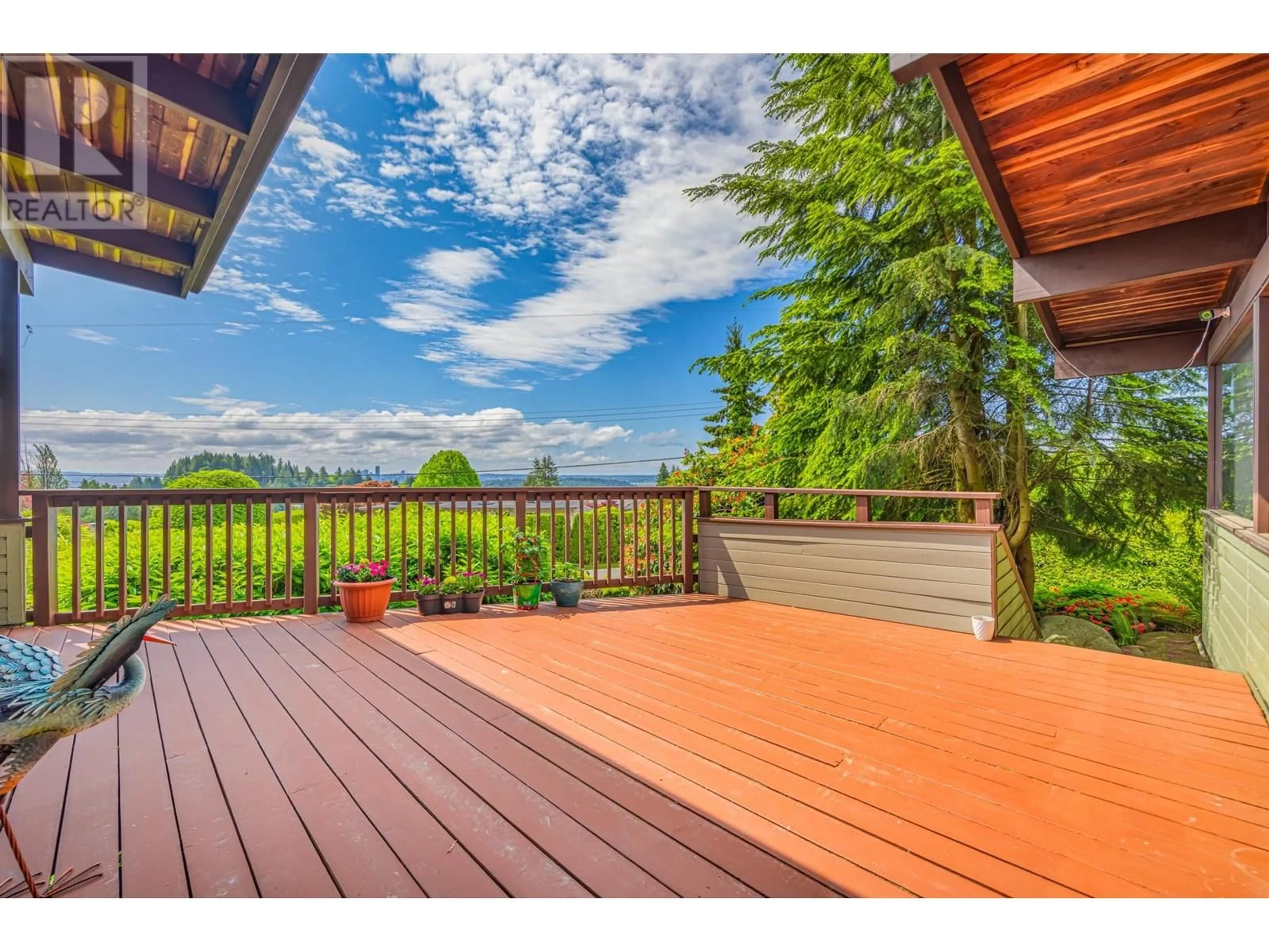 Patio, water/lake/river/ocean view for 1085 PALMERSTON AVENUE, West Vancouver British Columbia V7S2J4