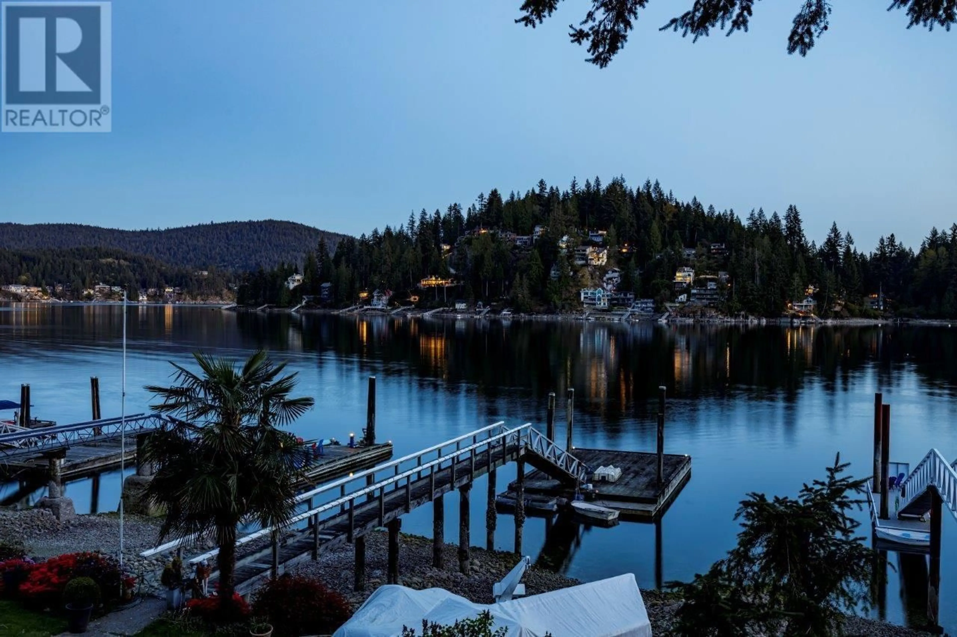 Patio, water/lake/river/ocean view for 2730 PANORAMA DRIVE, North Vancouver British Columbia V7G1V6