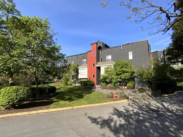 208 5700 200 STREET, Langley 4