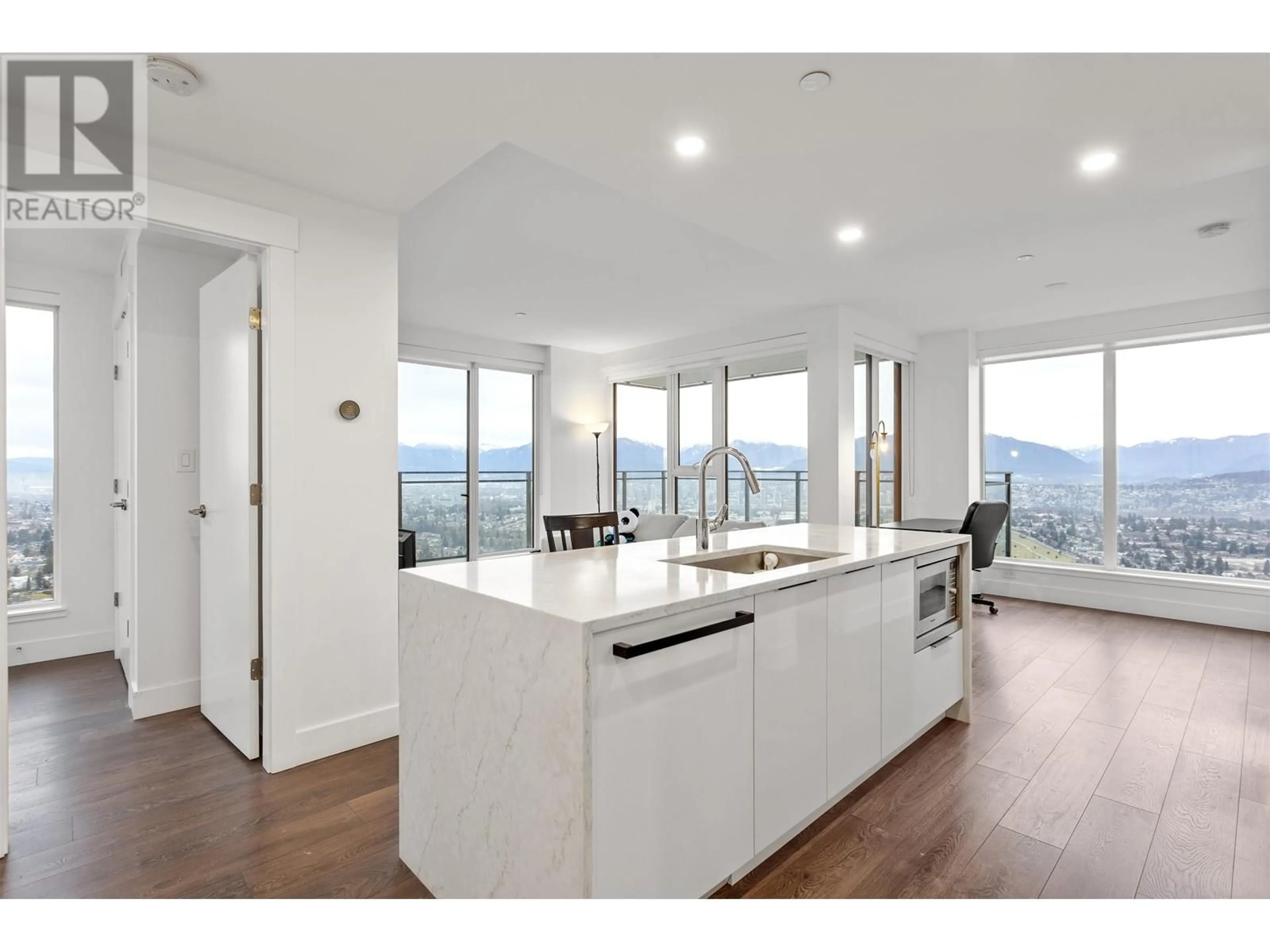Open concept kitchen, unknown for 3608 - 4711 HAZEL STREET, Burnaby British Columbia V5H0J9