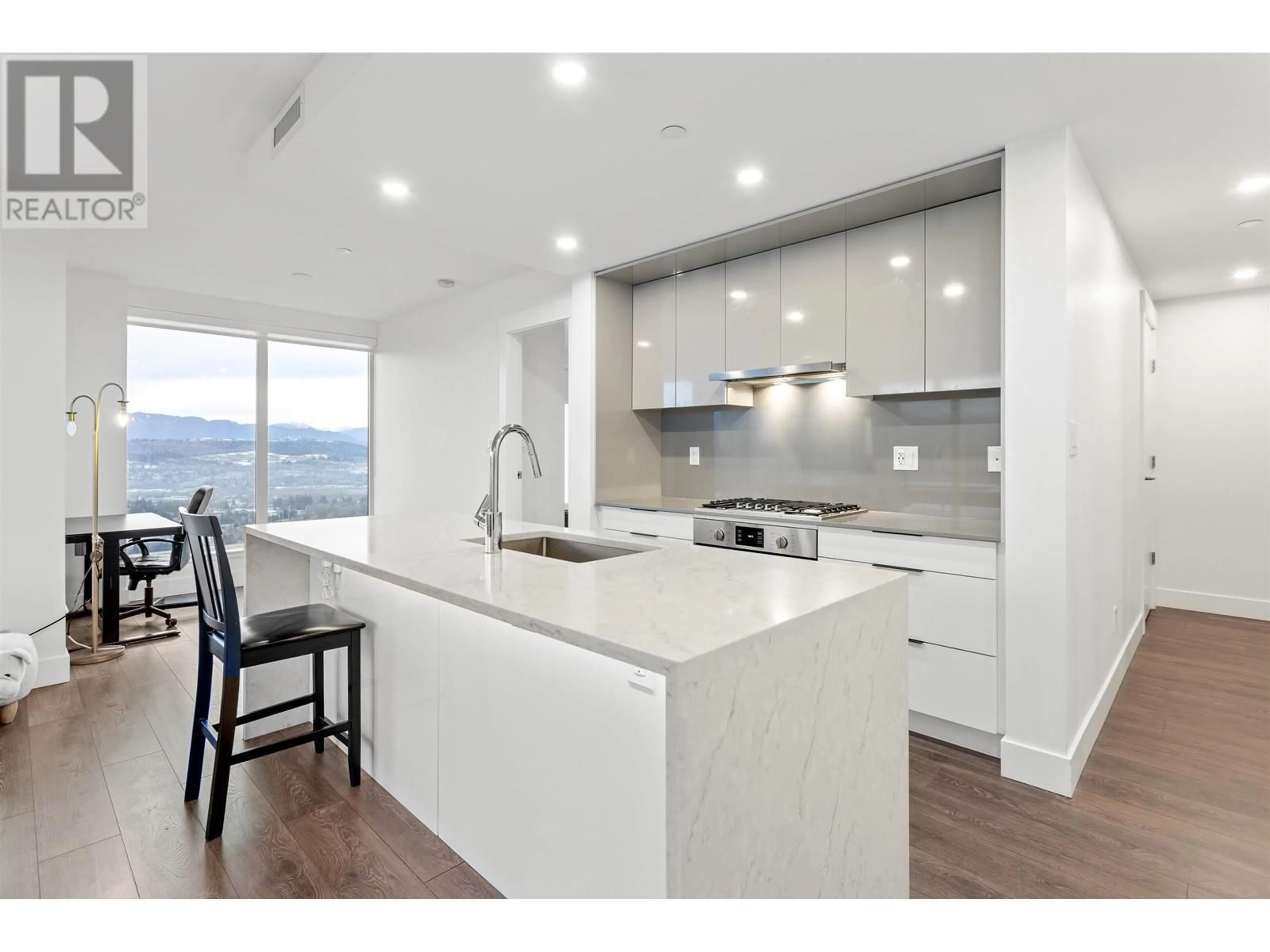 Open concept kitchen, unknown for 3608 - 4711 HAZEL STREET, Burnaby British Columbia V5H0J9
