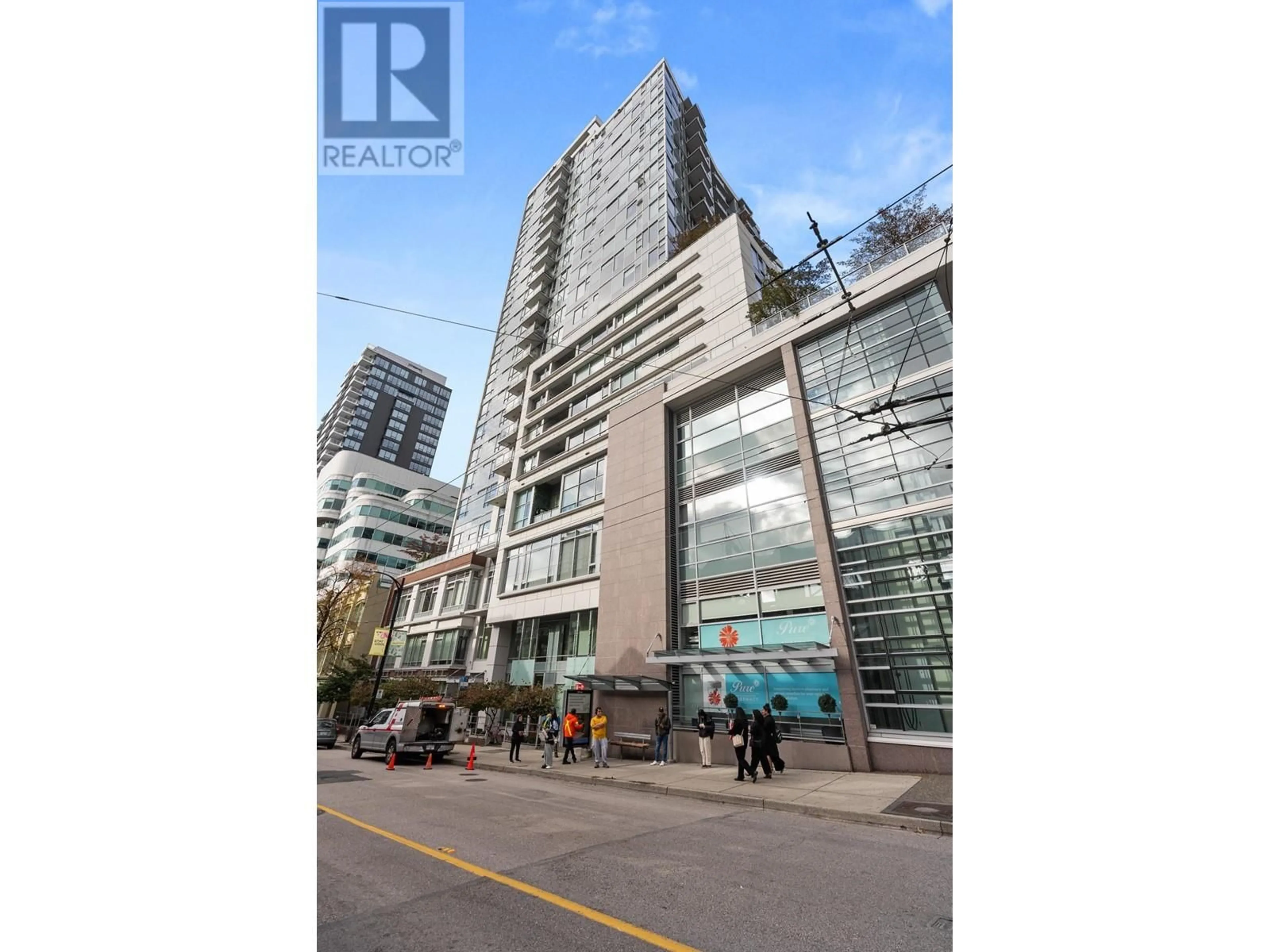 Indoor foyer for 817 CAMBIE STREET, Vancouver British Columbia V6B2P4