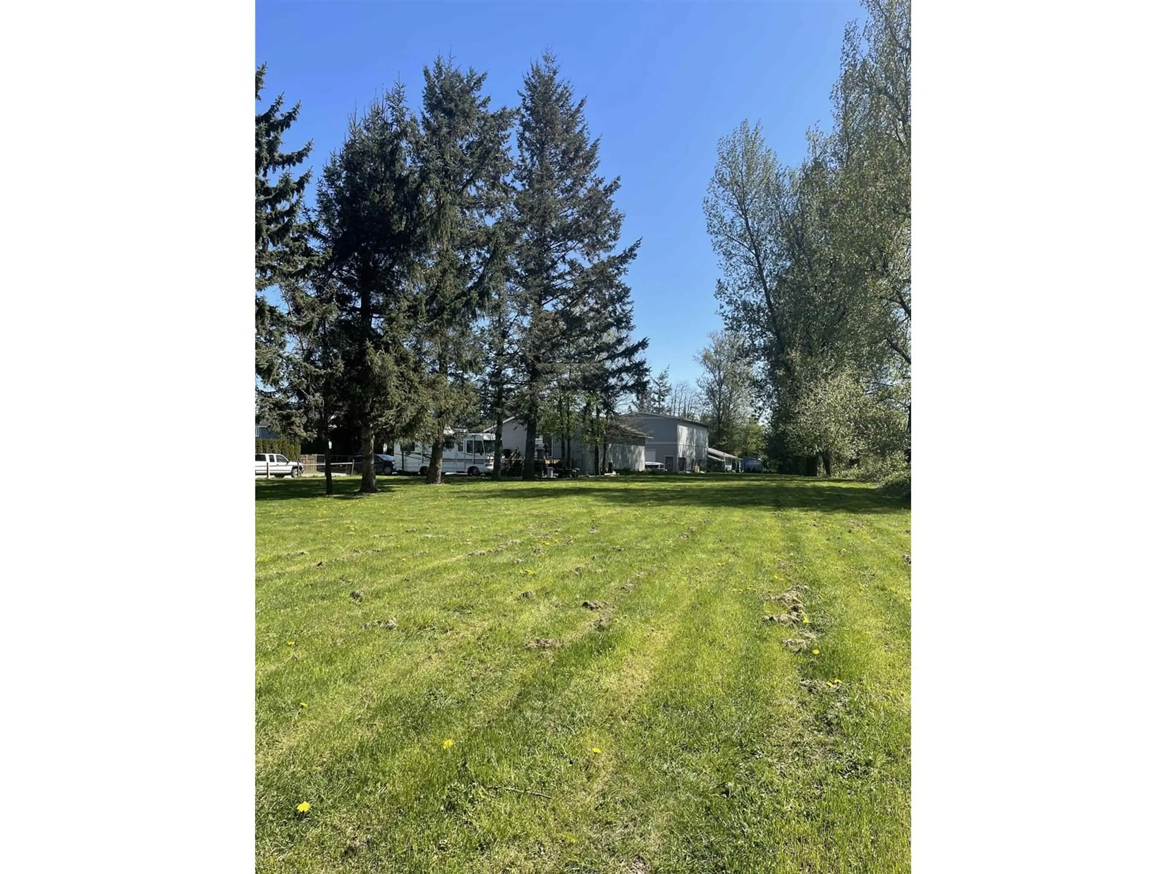 A pic from outside/outdoor area/front of a property/back of a property/a pic from drone, forest/trees view for 6423 RIVERSIDE STREET, Abbotsford British Columbia V4X1T9