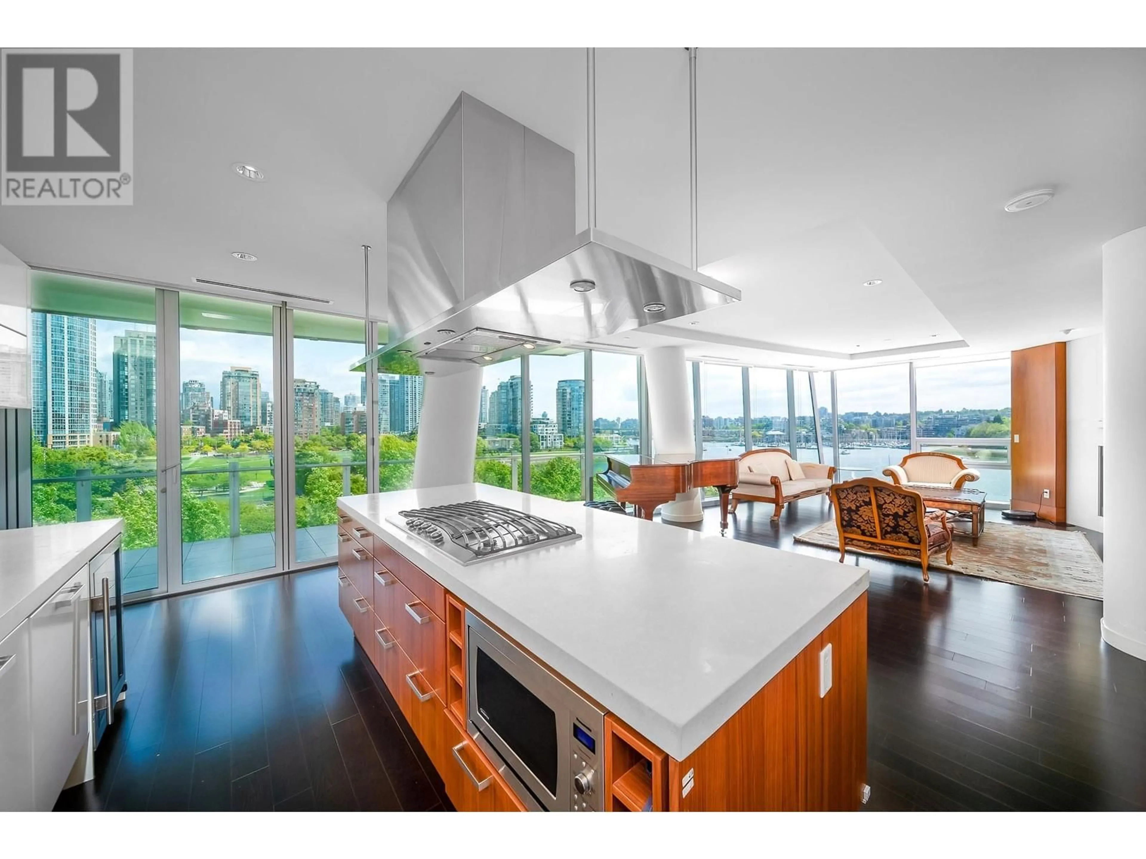 Open concept kitchen, unknown for 702 1560 HOMER MEWS, Vancouver British Columbia V6Z0A5