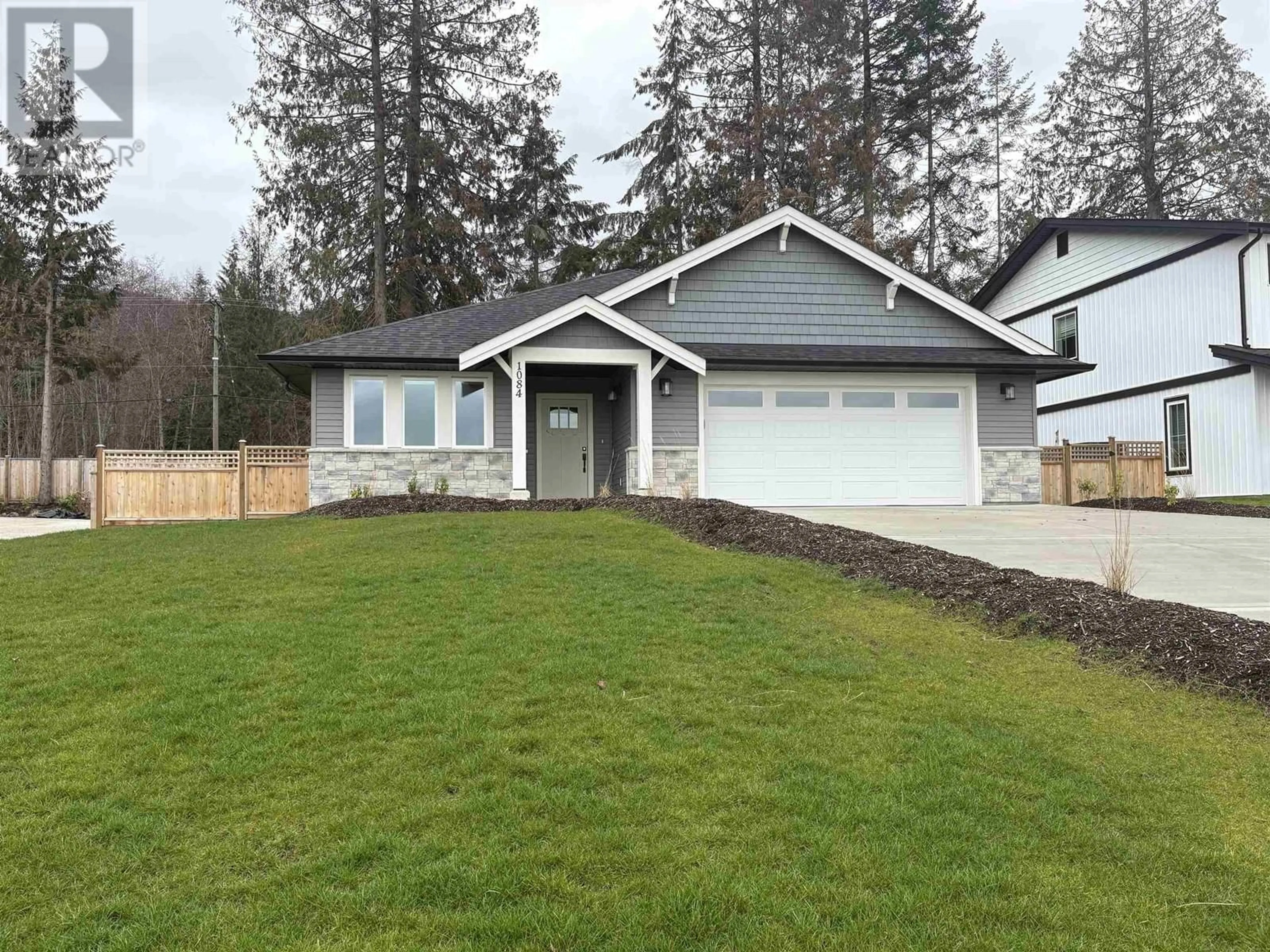 Home with vinyl exterior material, street for 1084 CELIA CRESCENT, Gibsons British Columbia V0N1V7