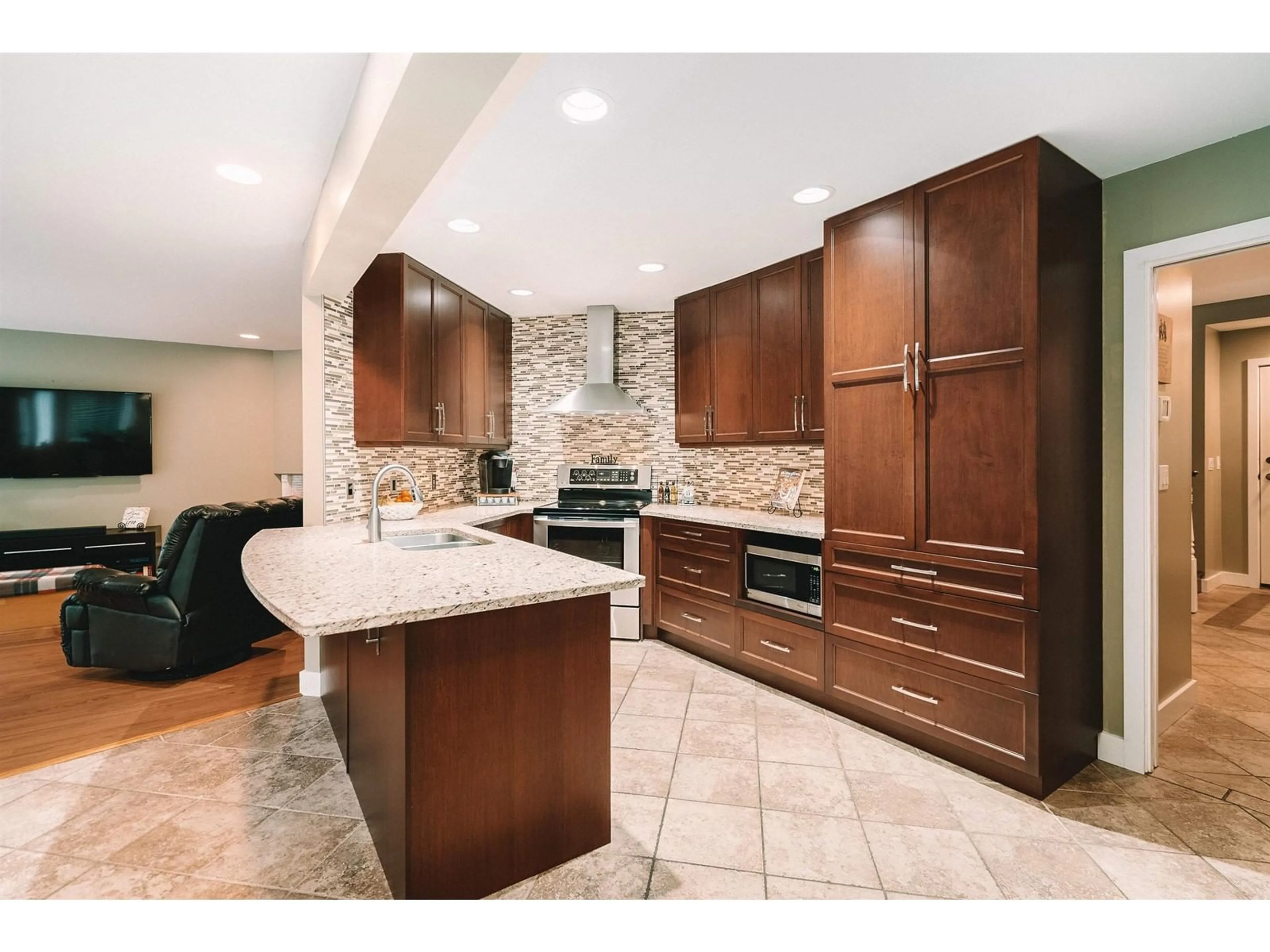 Open concept kitchen, ceramic/tile floor for 14832 83 AVENUE, Surrey British Columbia V3S7S1