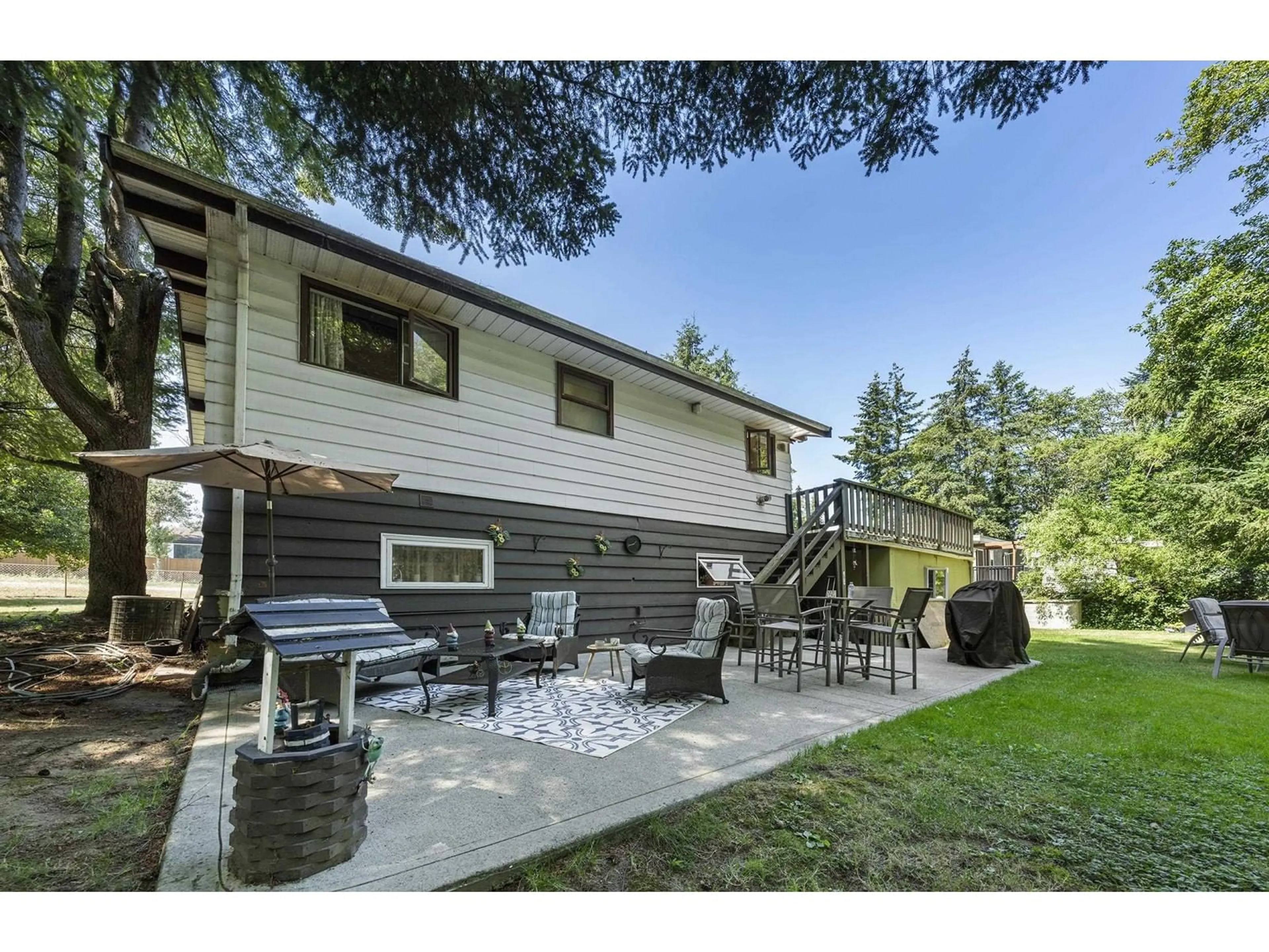 Unknown for 7876 139A, Surrey British Columbia V3W5H5
