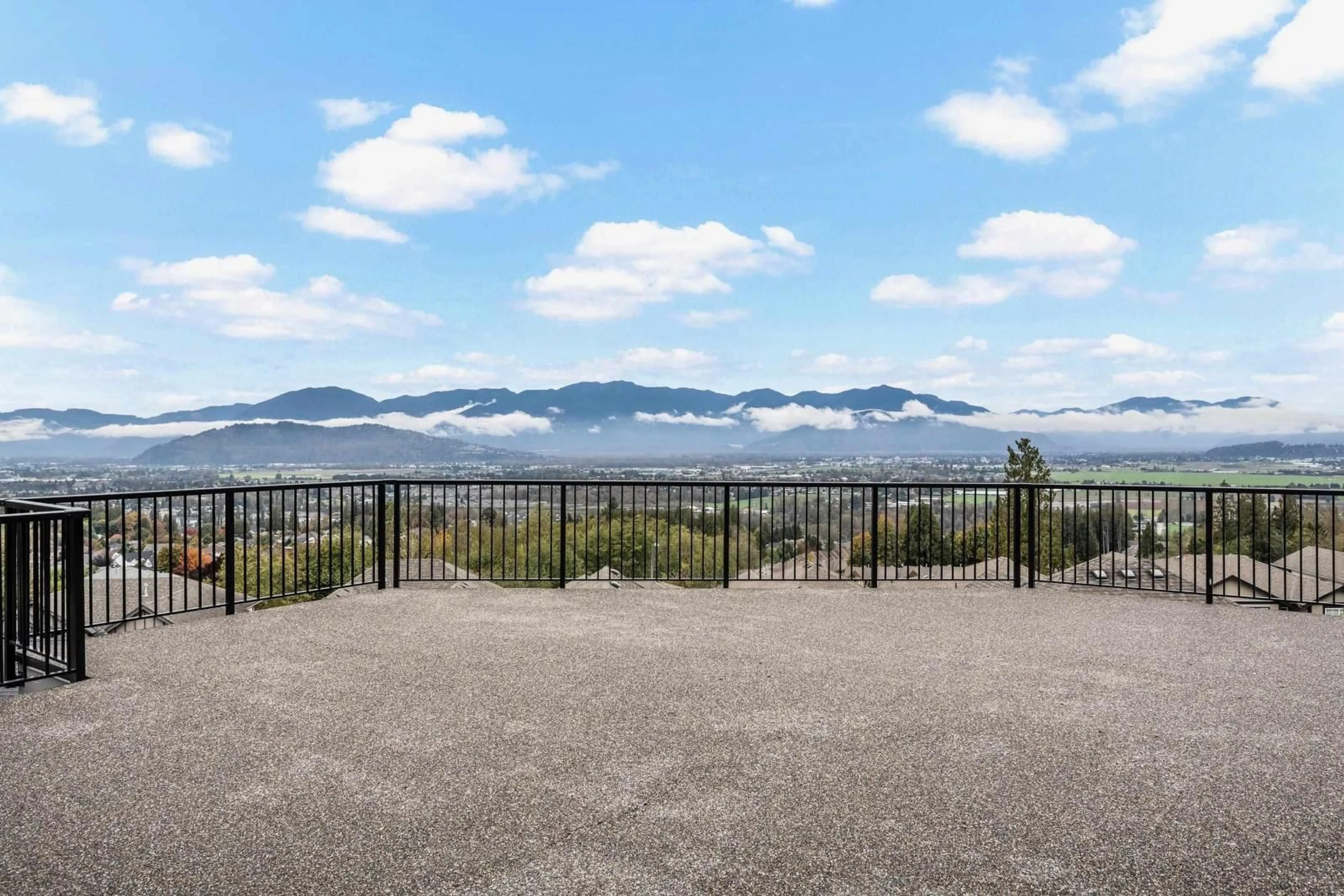 Patio, mountain view for 7 5248 GOLDSPRING PLACE|Promontory, Chilliwack British Columbia V2R5S5