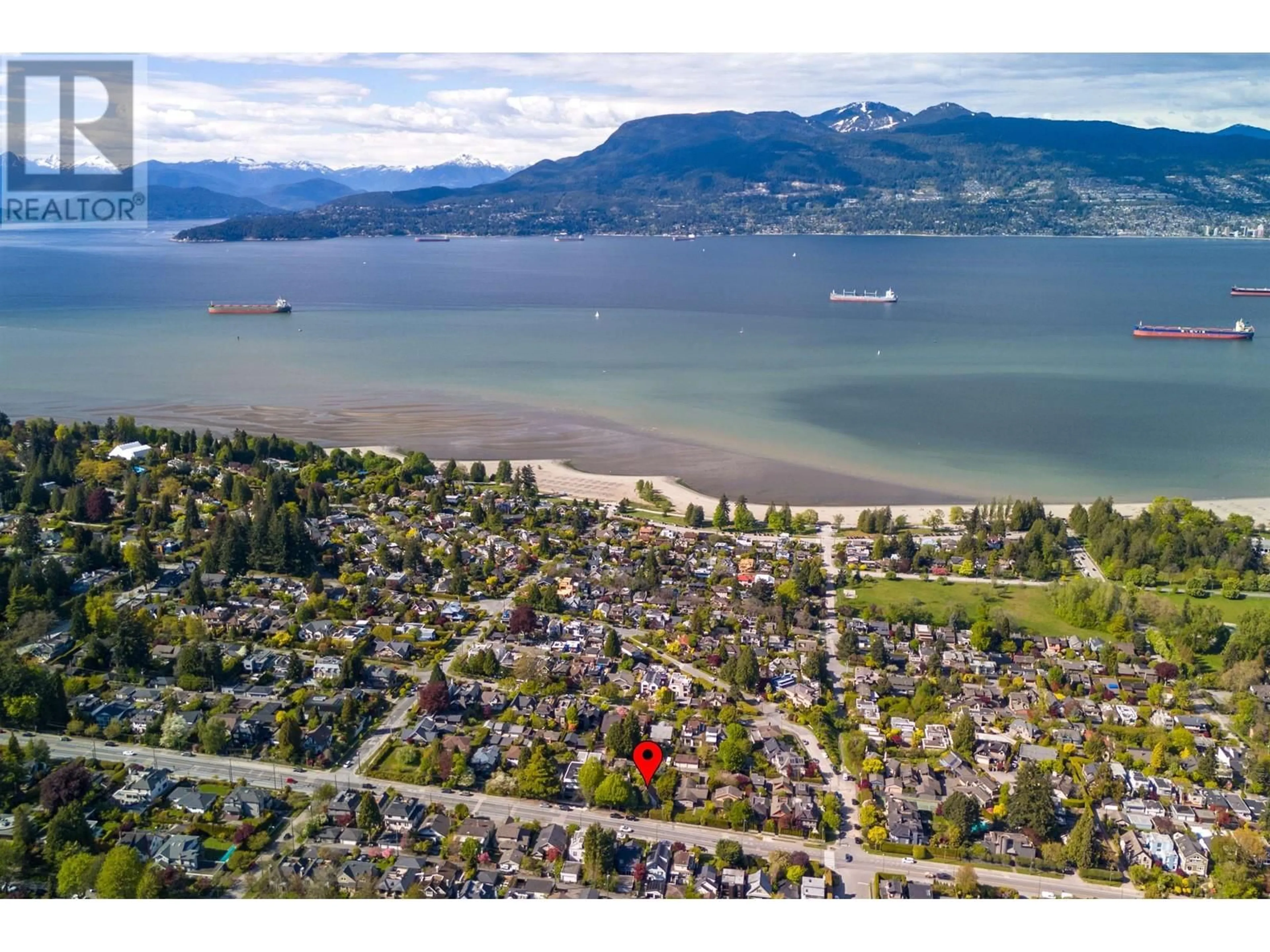 A pic from outside/outdoor area/front of a property/back of a property/a pic from drone, water/lake/river/ocean view for 4517 W 4TH AVENUE, Vancouver British Columbia V6R1R4