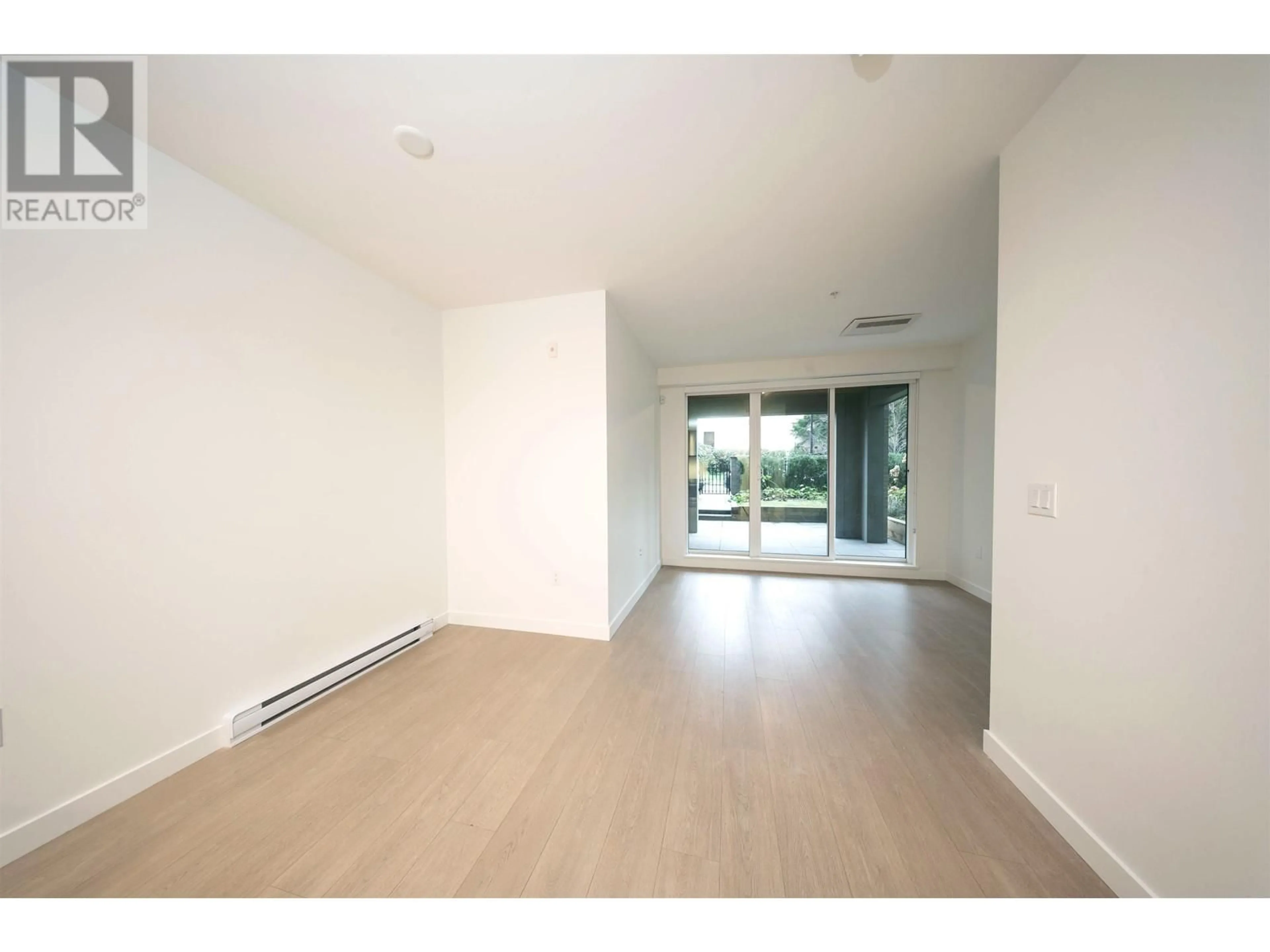 A pic of a room for 108 7588 16TH STREET, Burnaby British Columbia V3N0H8