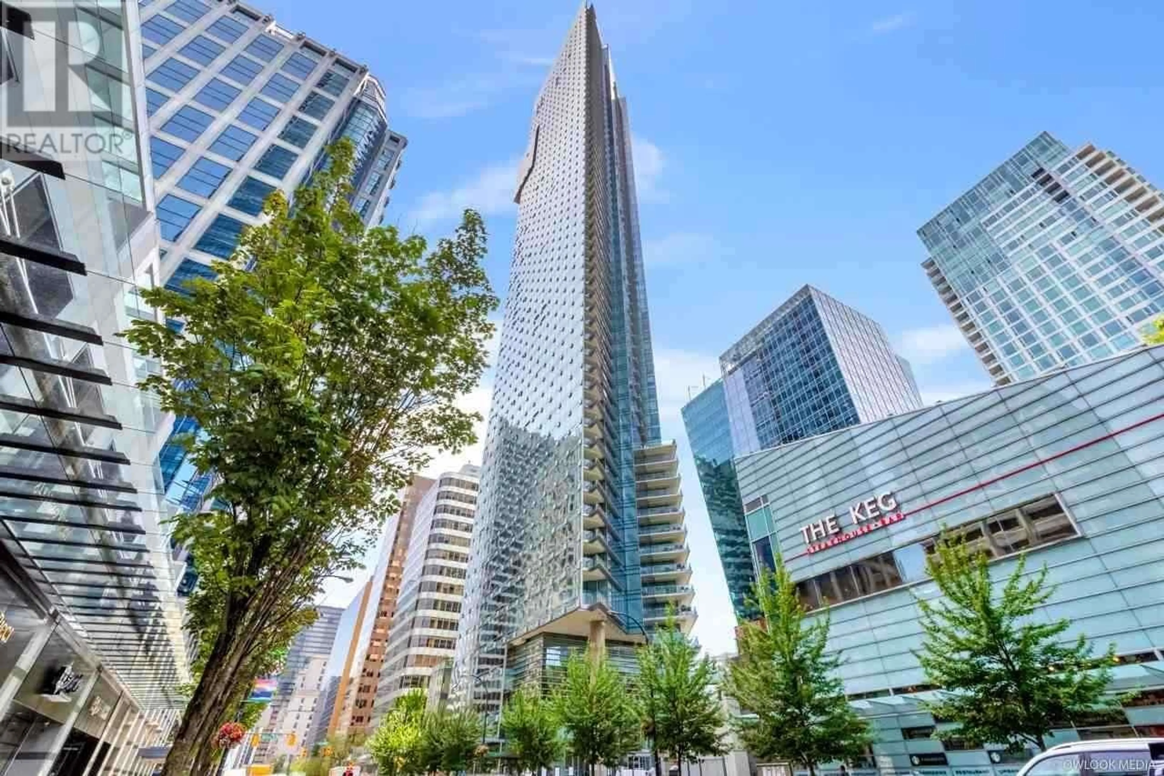 Patio, building for 2301 - 1111 ALBERNI STREET, Vancouver British Columbia V6E4V2