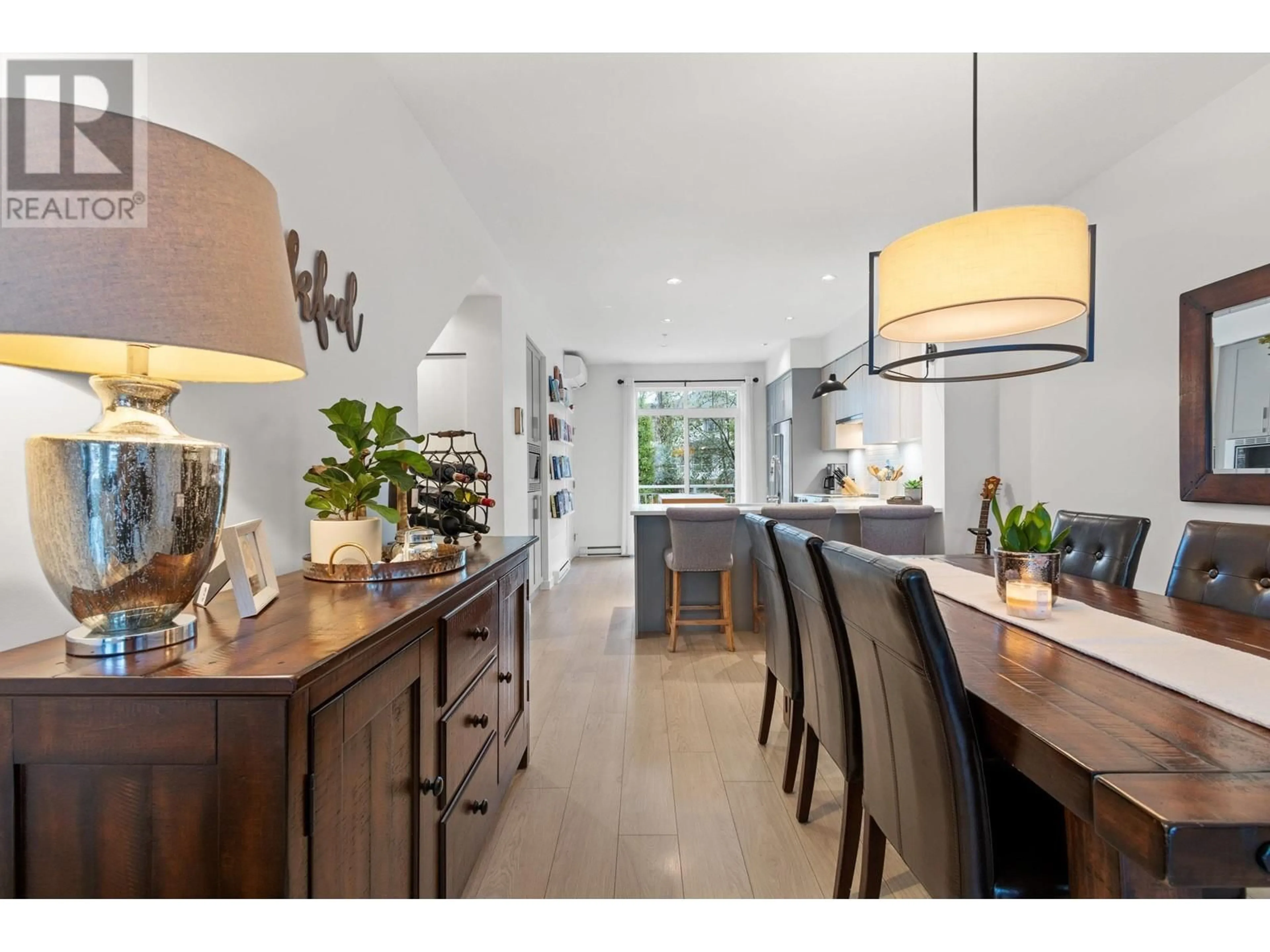 Open concept kitchen, unknown for 22 2560 PITT RIVER ROAD, Port Coquitlam British Columbia V3C0G6