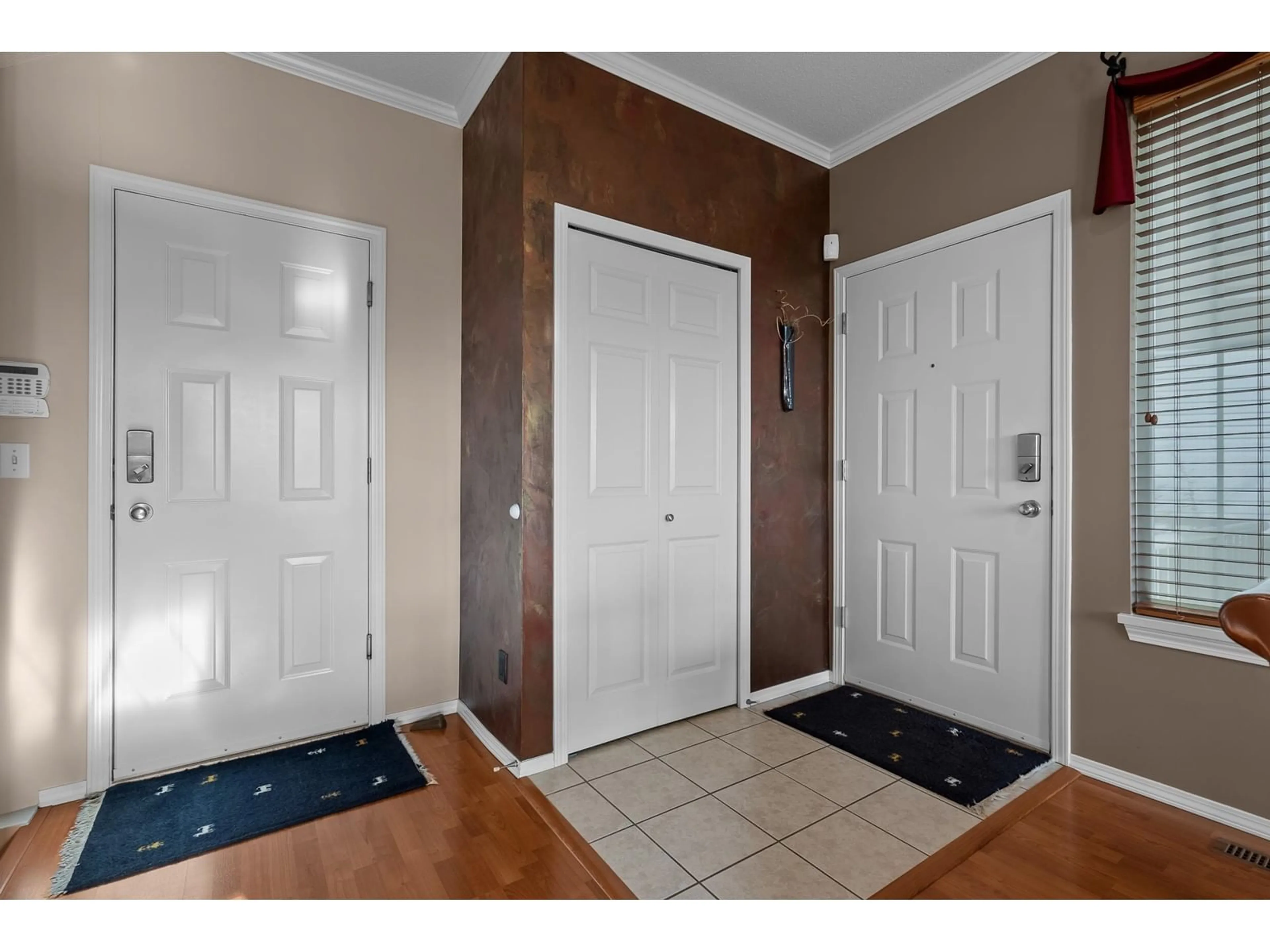 Indoor entryway for 92 35287 OLD YALE ROAD, Abbotsford British Columbia V3G8H5