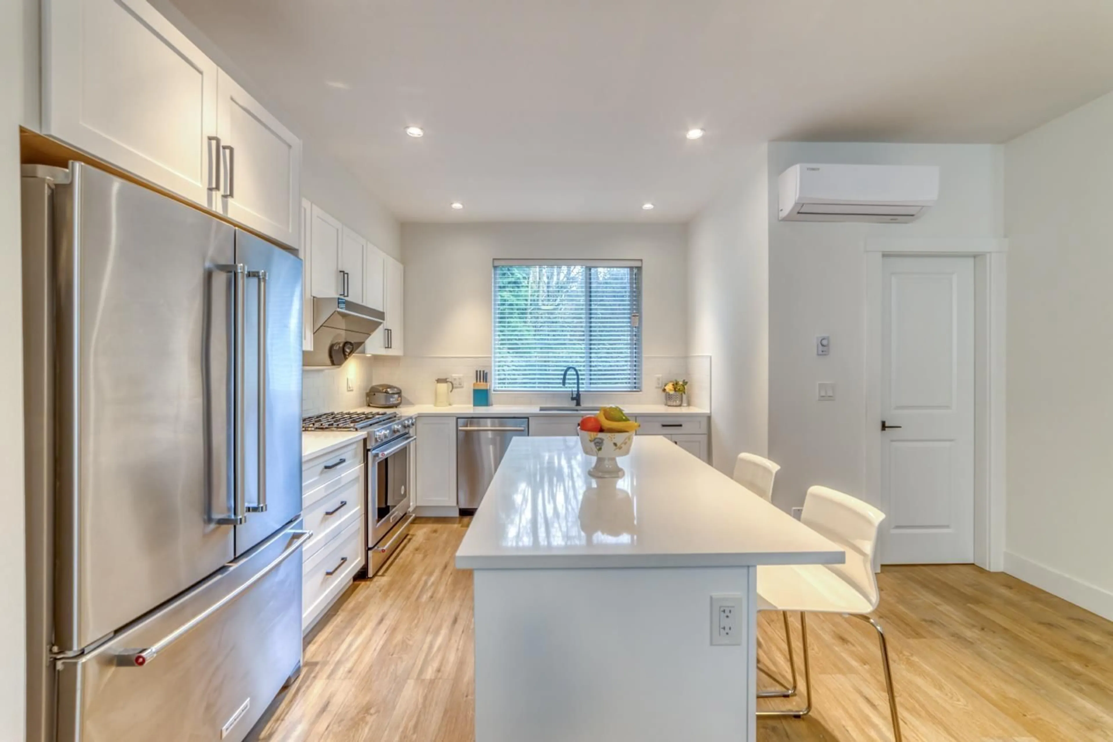 Open concept kitchen, unknown for 169 16433 19 AVENUE, Surrey British Columbia V3Z0Z1