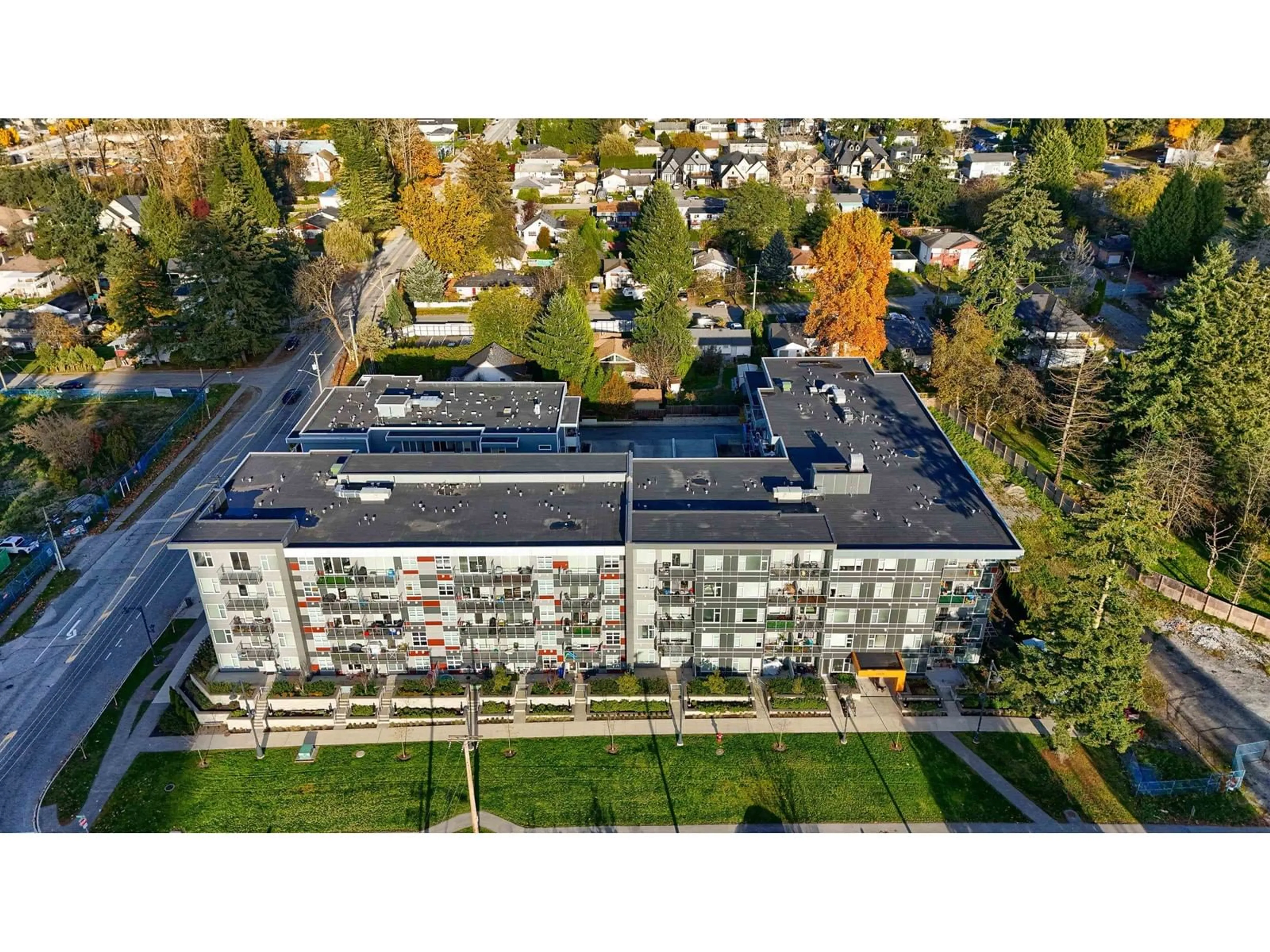 A pic from outside/outdoor area/front of a property/back of a property/a pic from drone, city buildings view from balcony for 301 10838 WHALLEY BOULEVARD, Surrey British Columbia V3R0G8