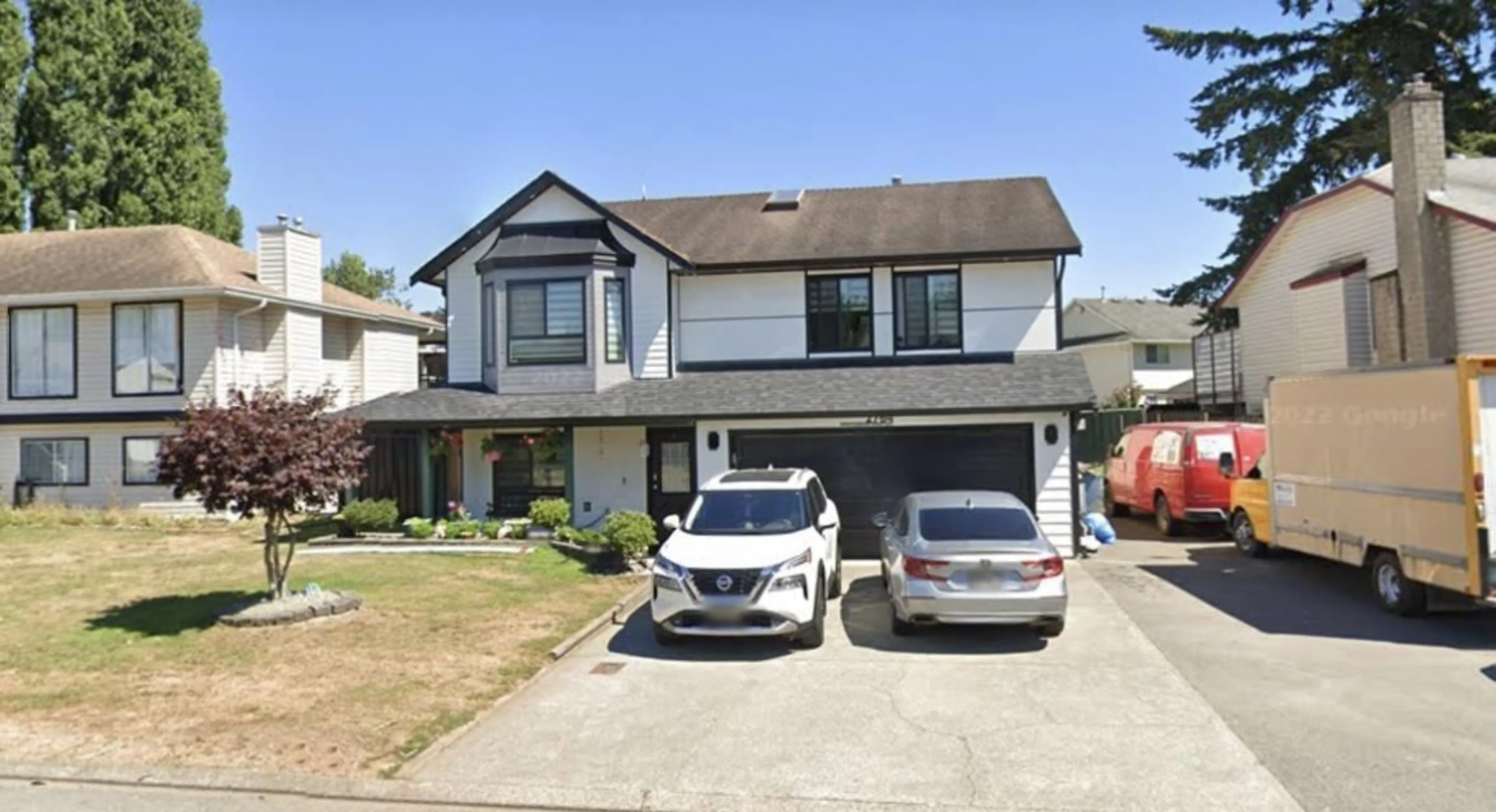 Home with vinyl exterior material, street for 2764 MCCURDY PLACE, Abbotsford British Columbia V2T5L2